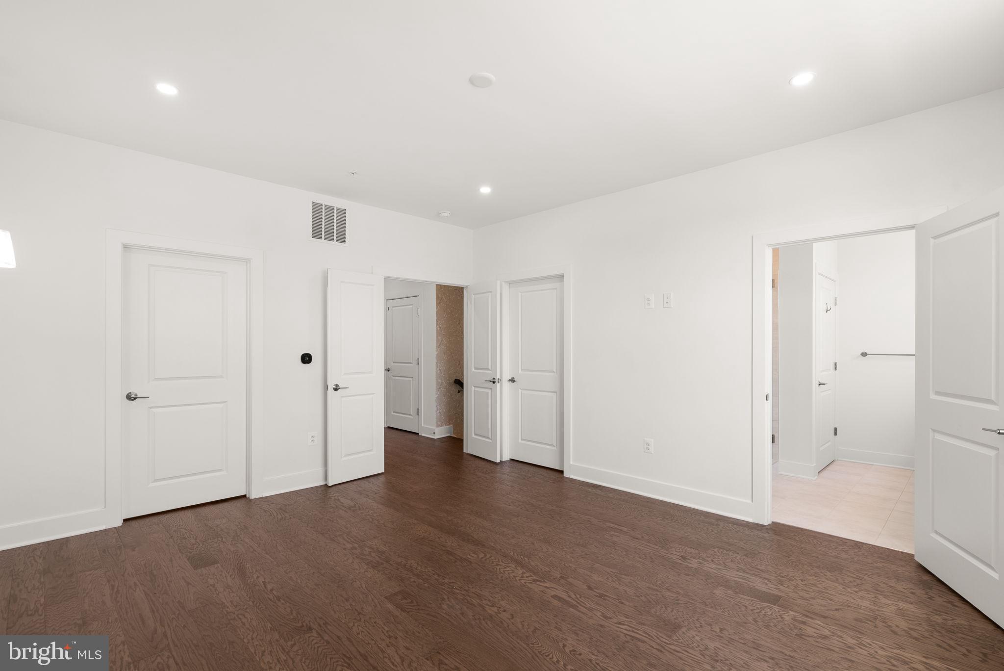 THE GROVE - Residential Lease