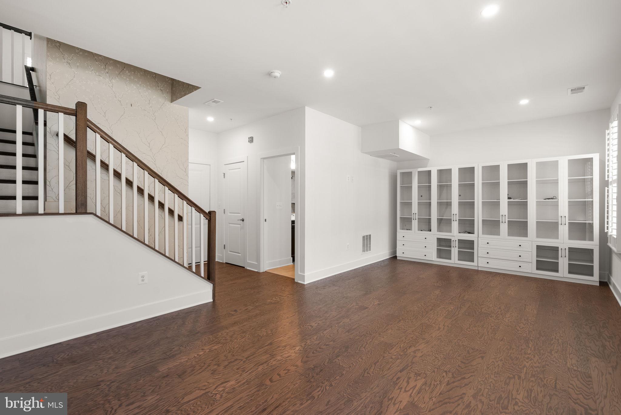 THE GROVE - Residential Lease