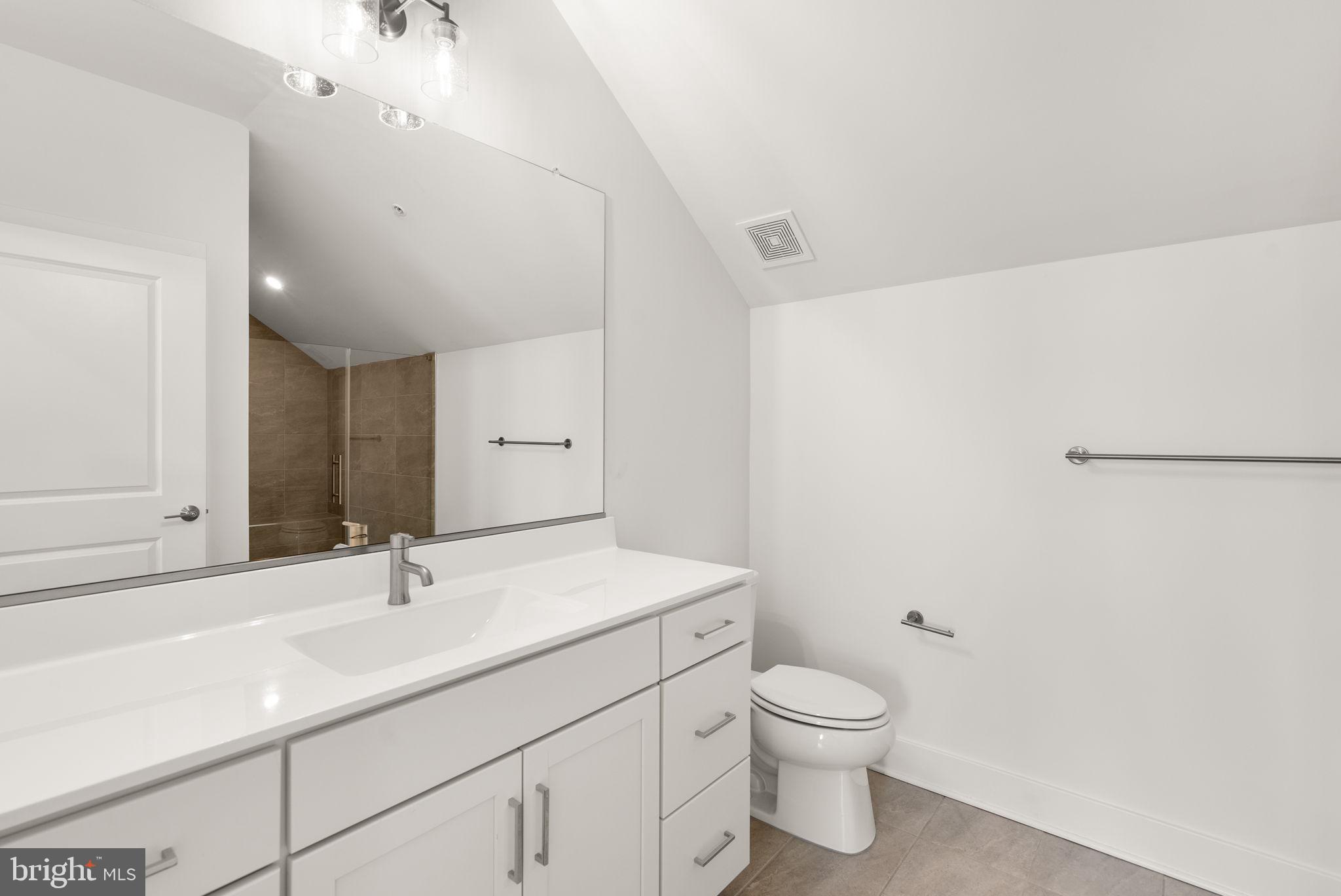 THE GROVE - Residential Lease