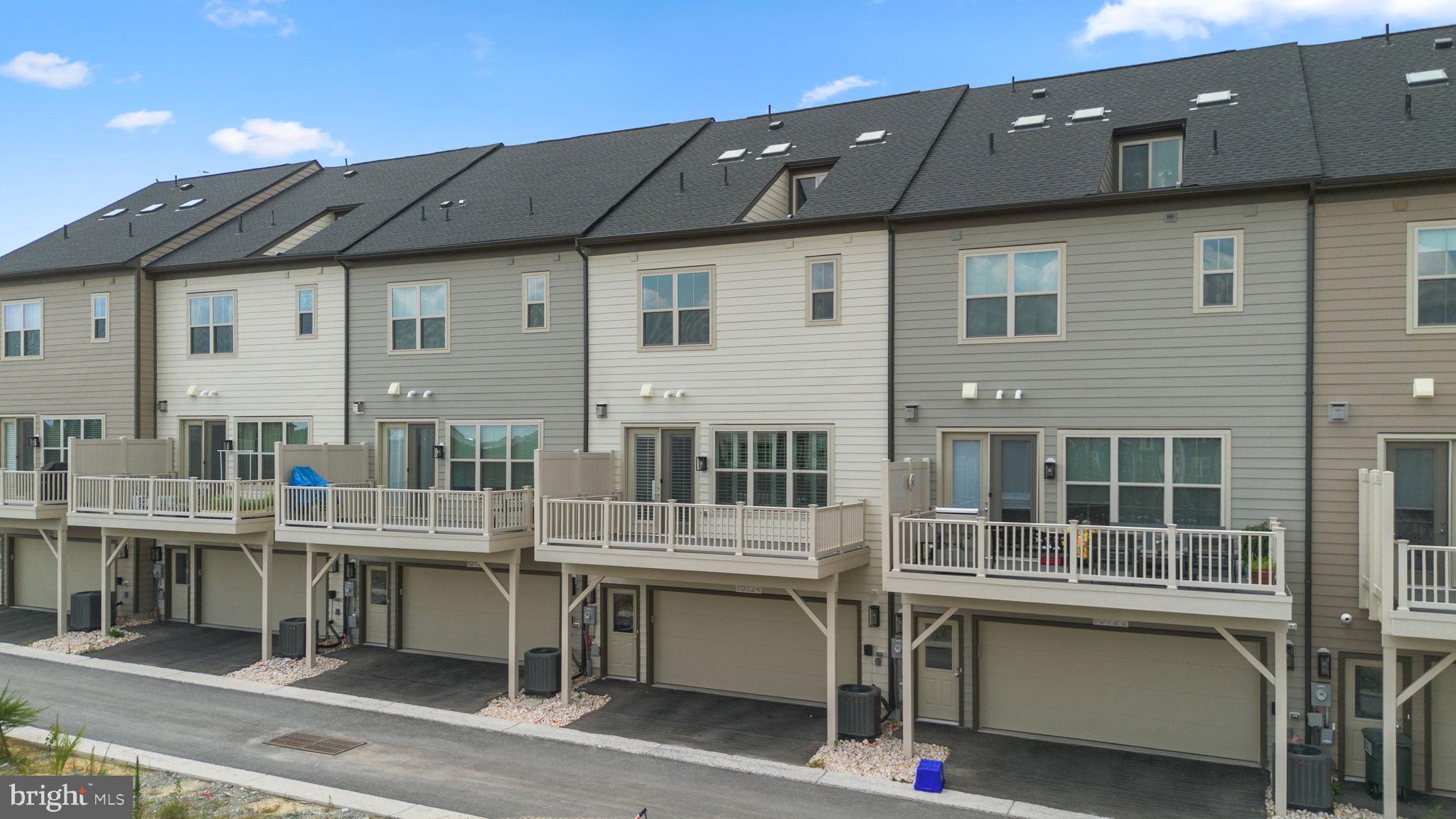 THE GROVE - Residential Lease