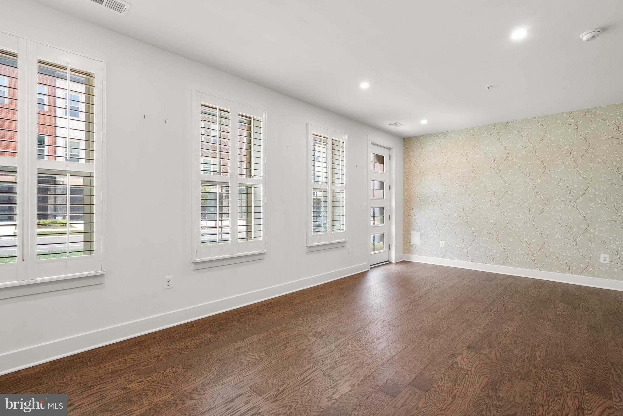 THE GROVE - Residential Lease