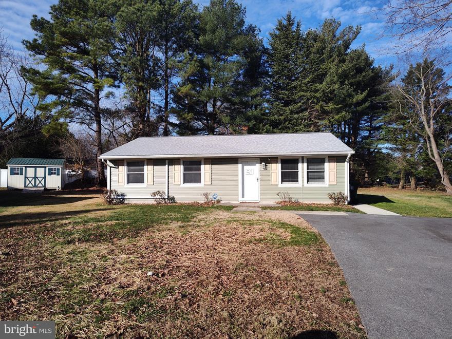 Minimum Credit Score Requirements --Ready for occupancy now! This beautiful one level detached home is conveniently located in the Golton Community of Easton, minutes from downtown, convenient to shopping, food, and fun! This property features three bedrooms and two full baths, a generous kitchen with breakfast bar,  a new washer and a new dryer provided, as well as a large open living/dining room combo.  A paved driveway for 2-3 cars of off street parking. No HOA! Tenant is responsible for lawn care, utilities, minor maintenance. This home is less than five minutes from several grocery stores and shops, as well as downtown Easton with its variety of amenities including the Avalon Theater, restaurants, galleries, parks, and the YMCA! Rent Spree application required for all potential residents 18 and older. Pets case by case, no smoking.