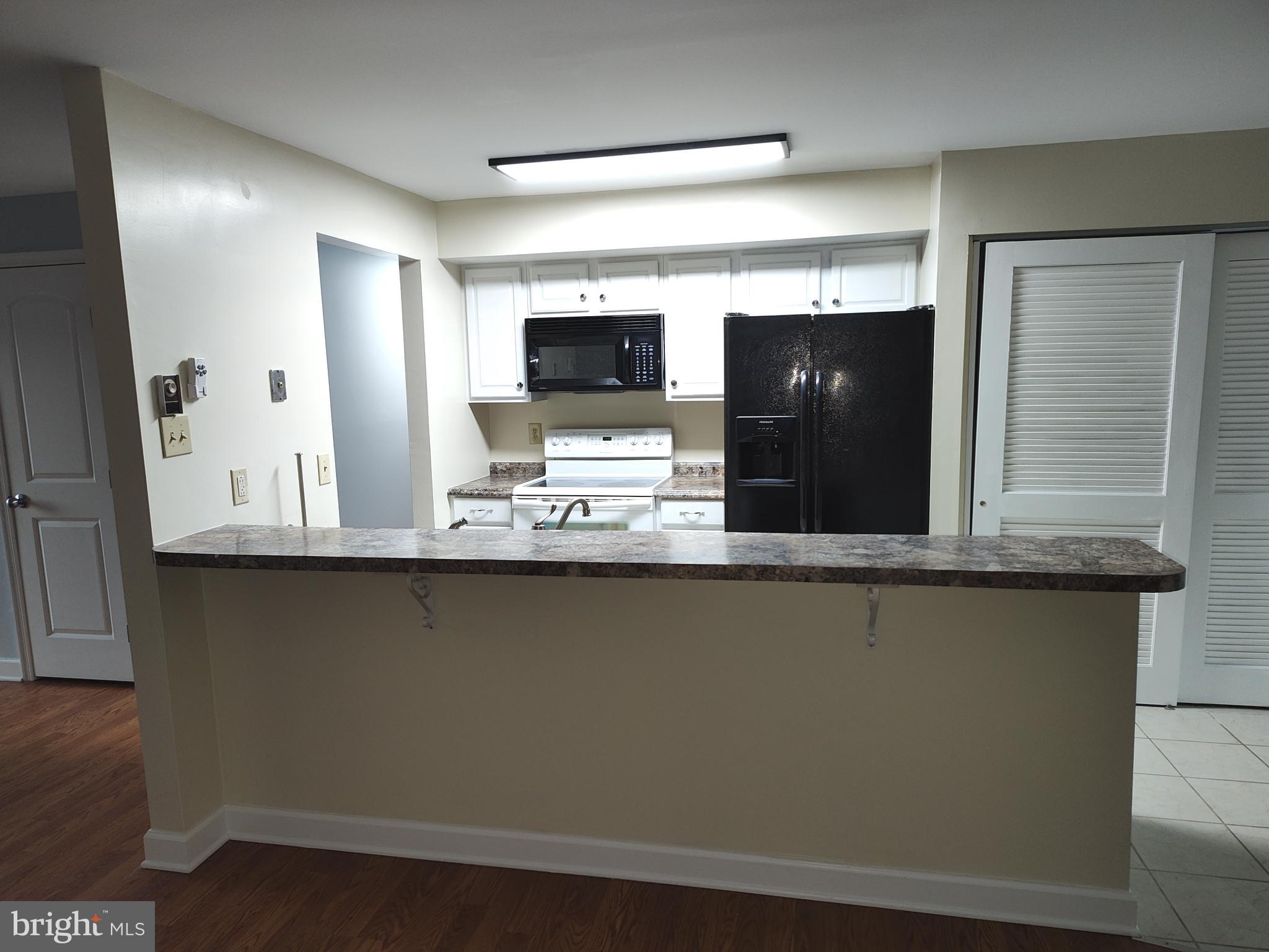 GOLTON - Residential Lease