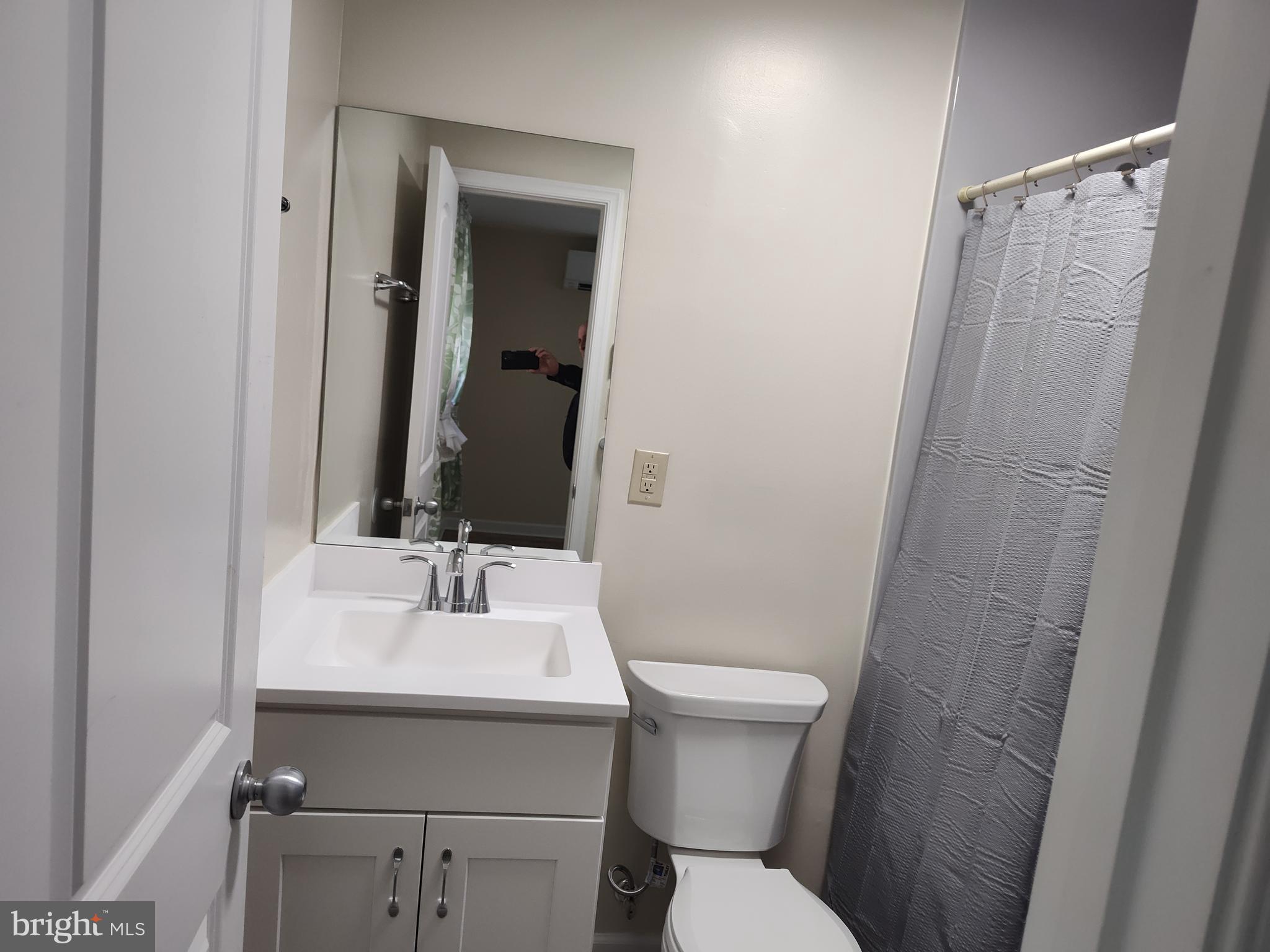 GOLTON - Residential Lease