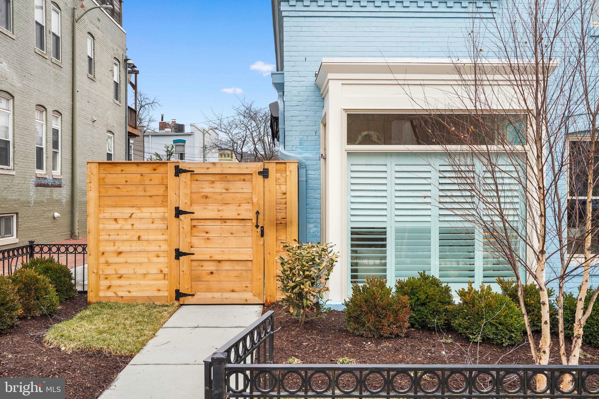 1235 W STREET NW E-1