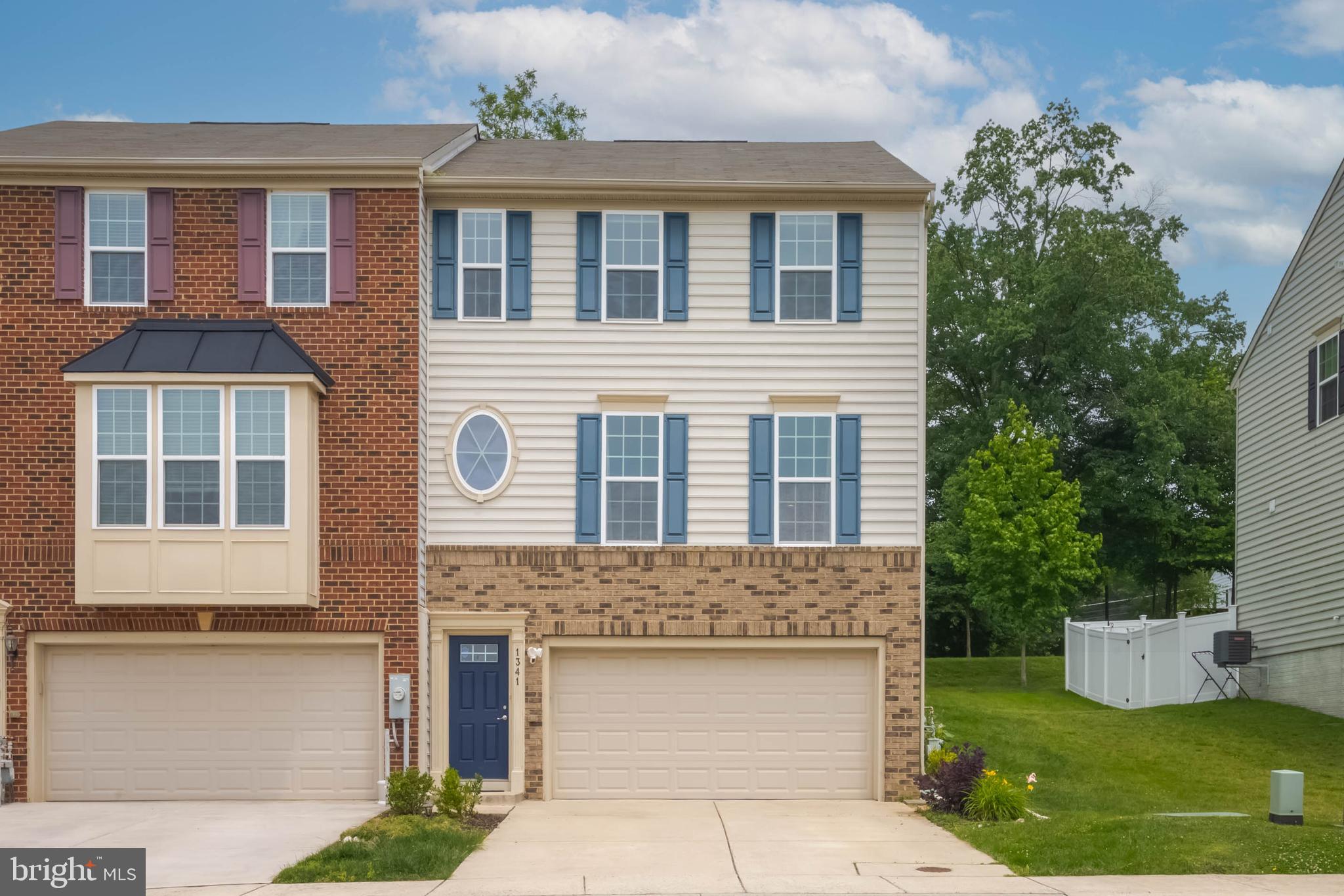 1341 DICKINSON COURT