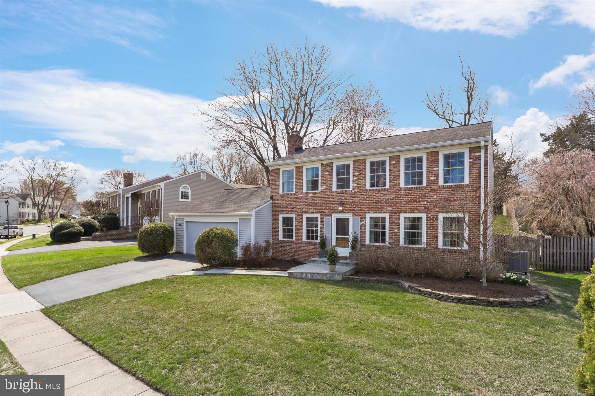 FAIRFAX CLUB ESTATES - Residential