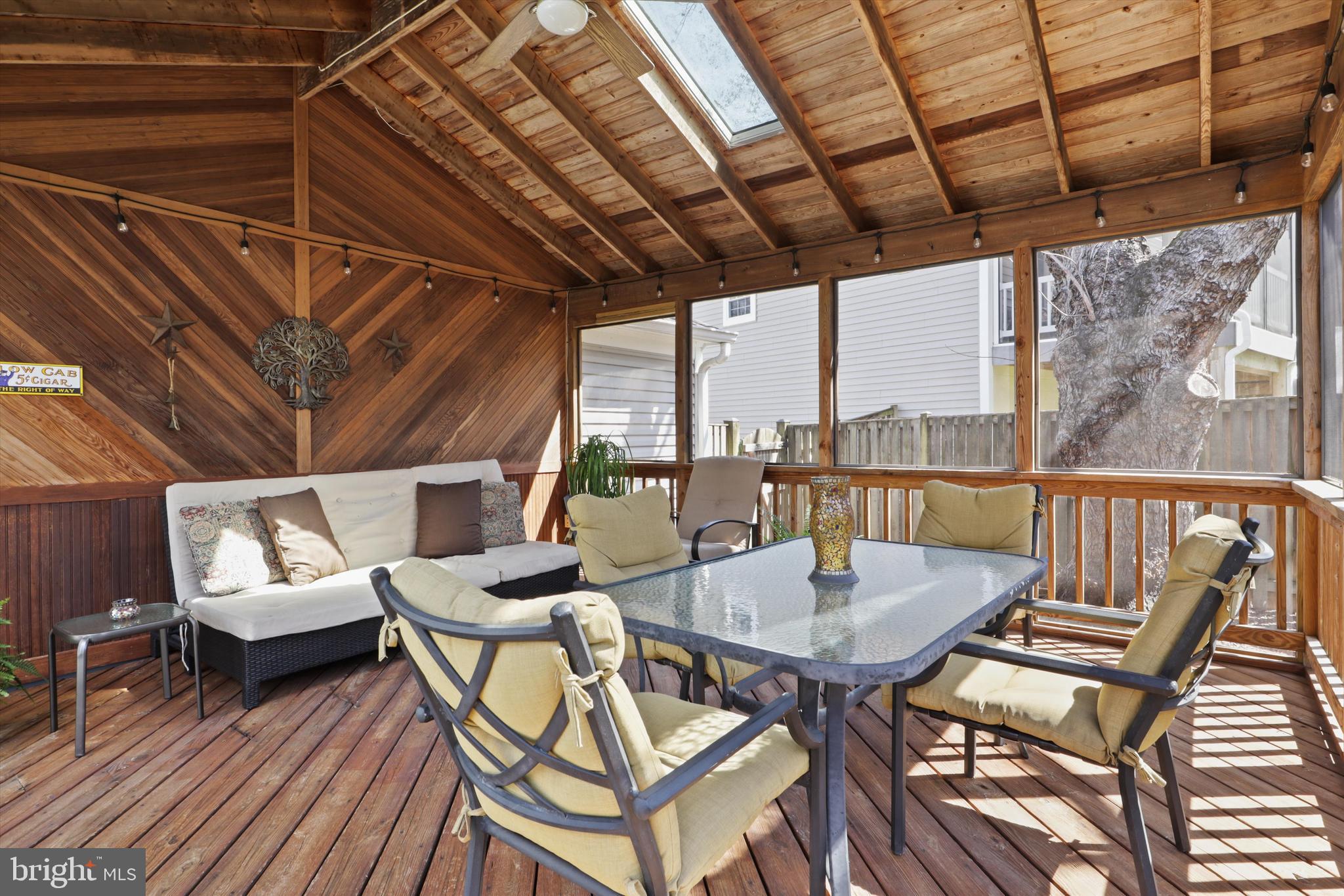 FAIRFAX CLUB ESTATES - Residential