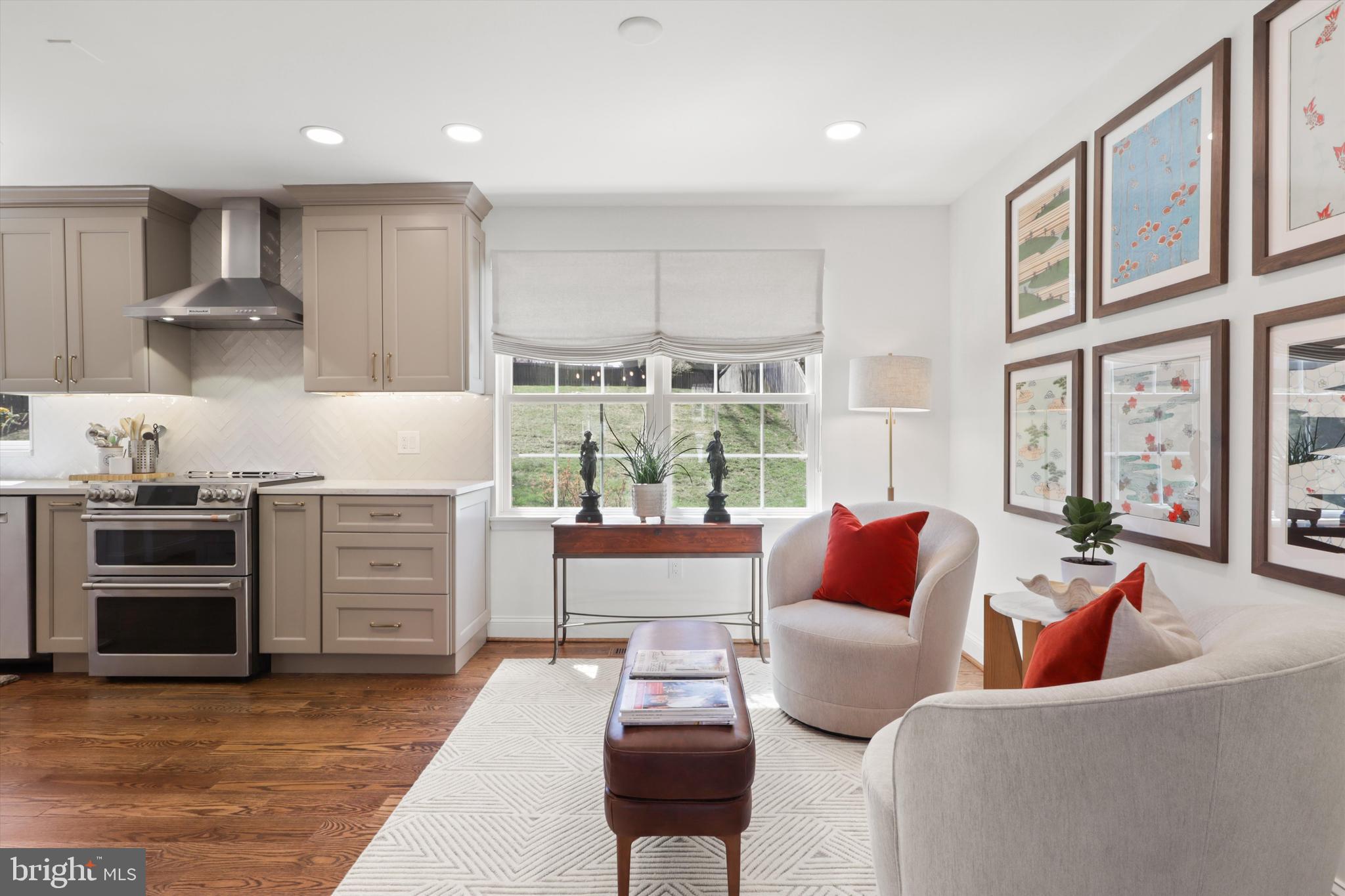 FAIRFAX CLUB ESTATES - Residential