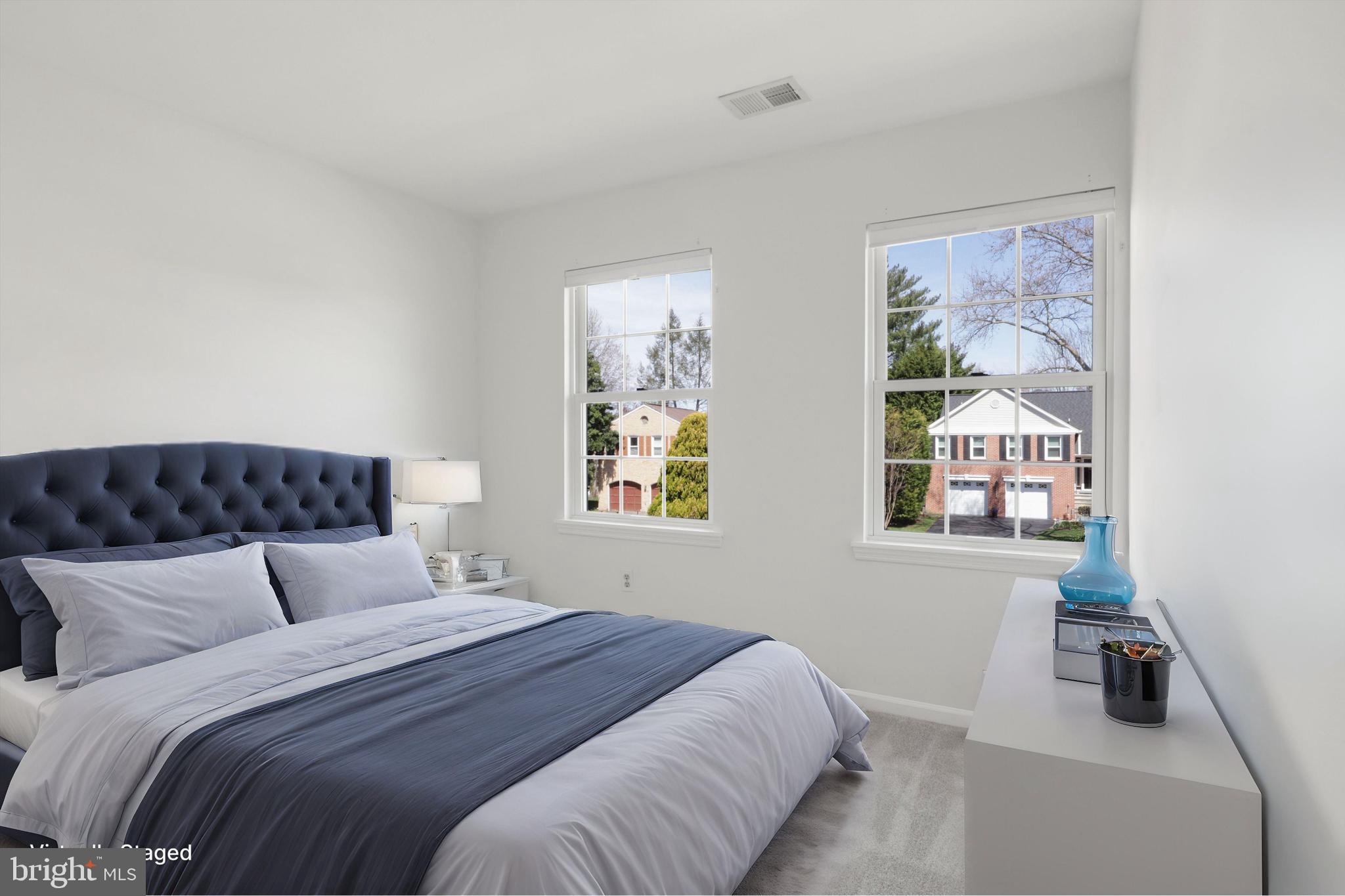 FAIRFAX CLUB ESTATES - Residential