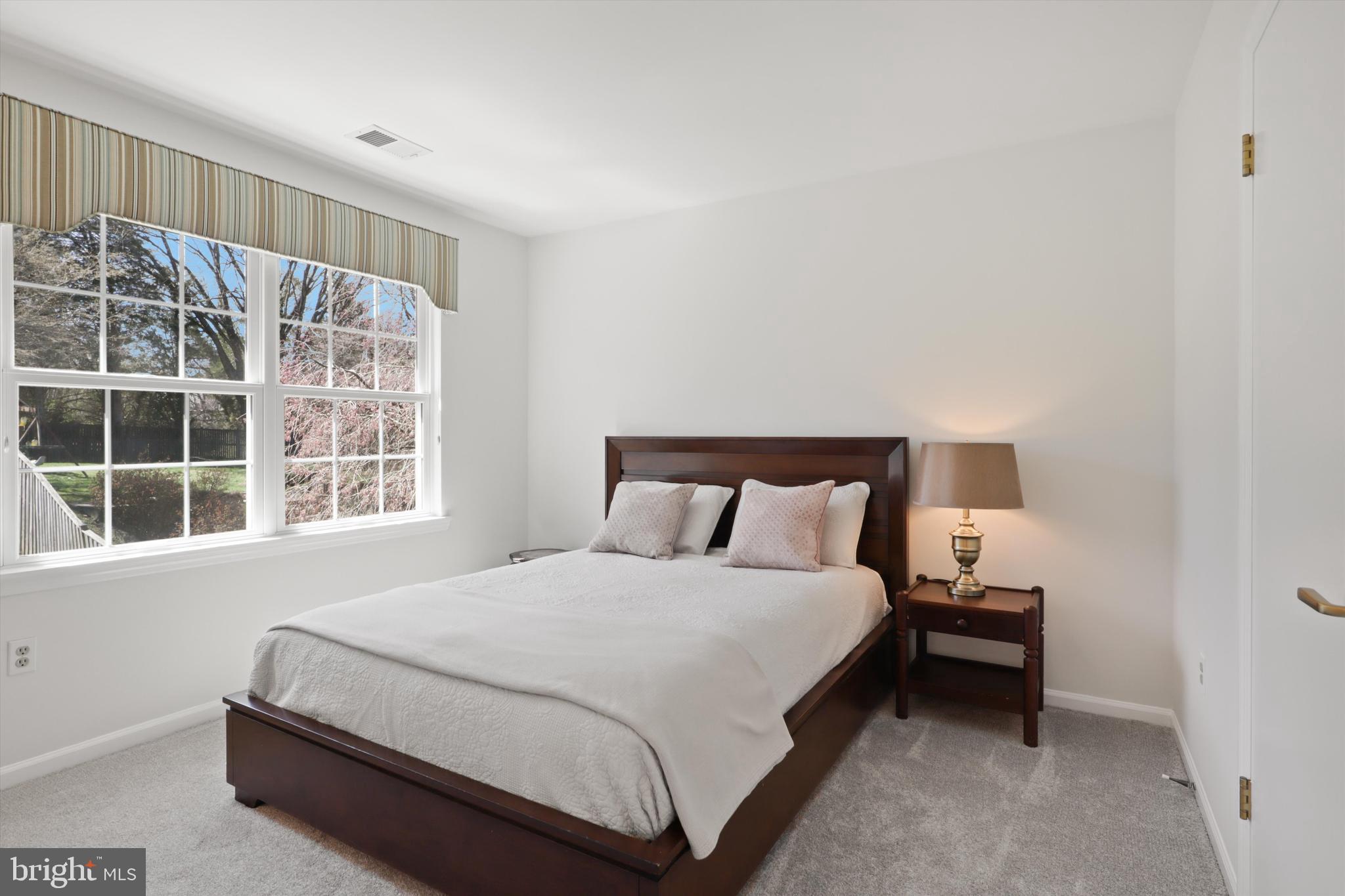 FAIRFAX CLUB ESTATES - Residential