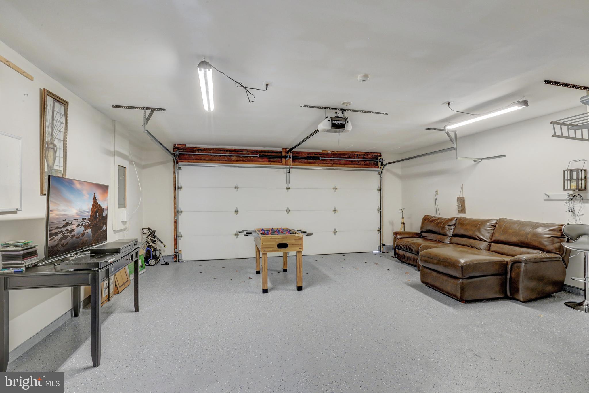 OAKENSHAW - Residential