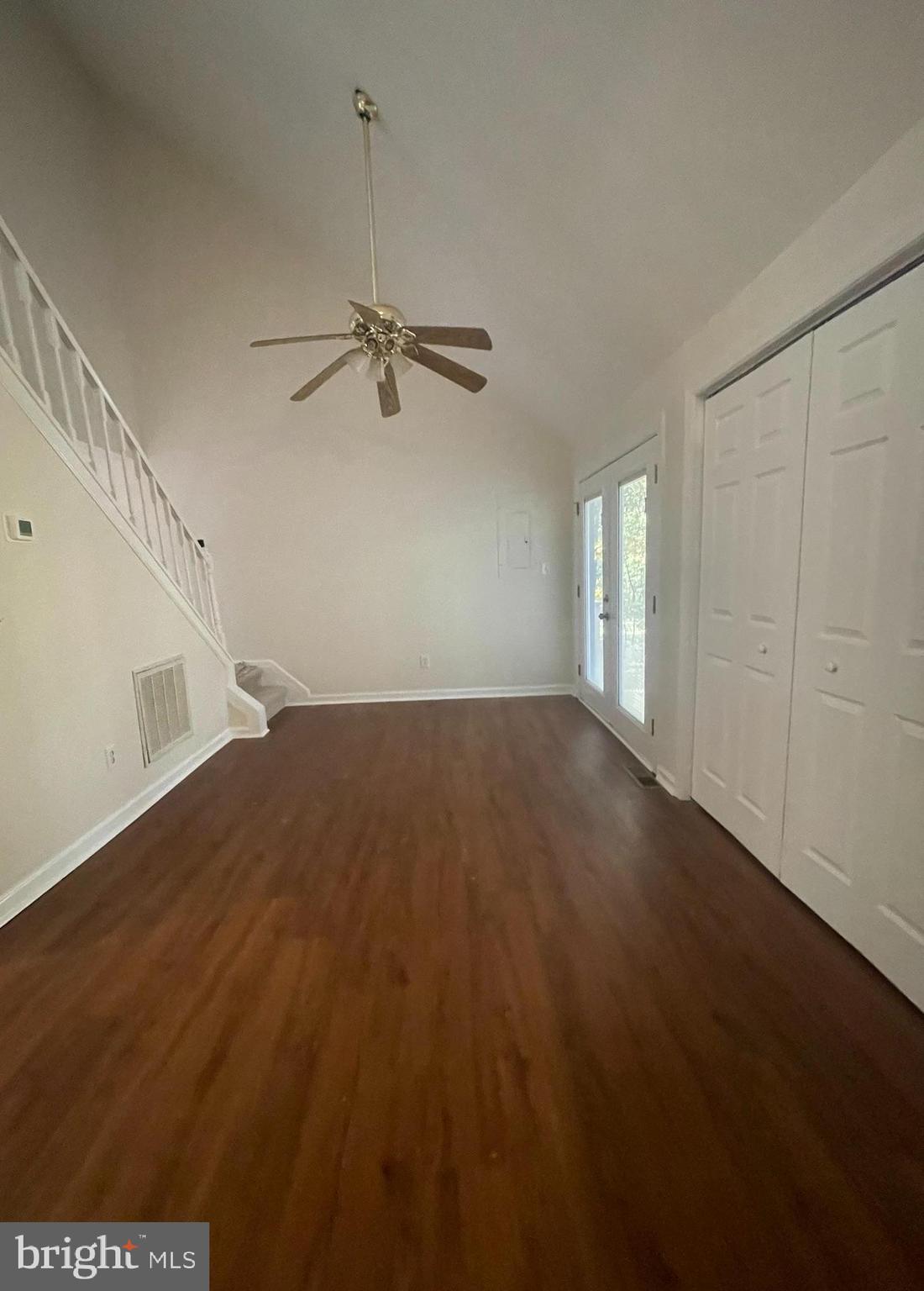 LAKEVIEW ESTATES - Residential