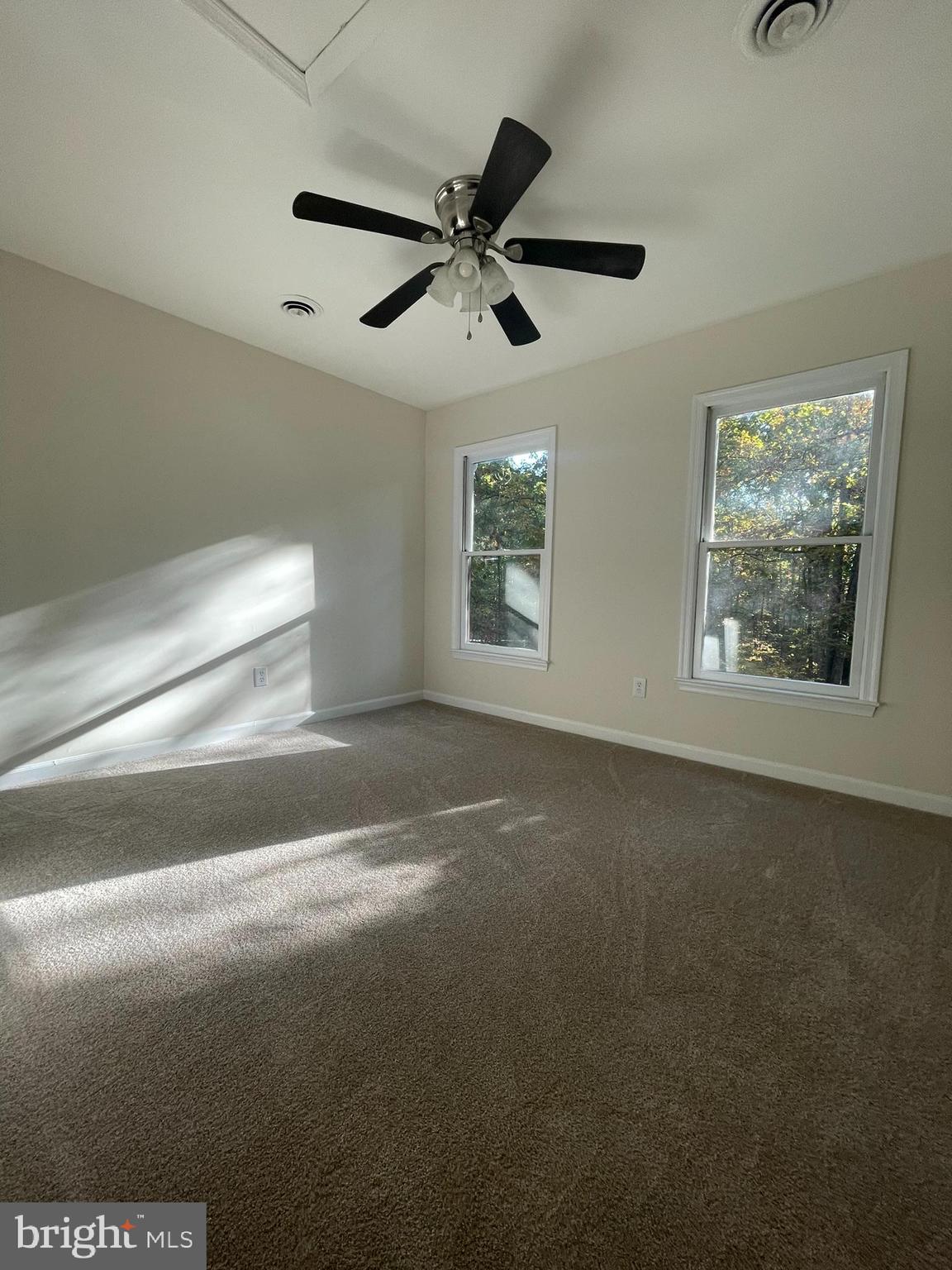 LAKEVIEW ESTATES - Residential