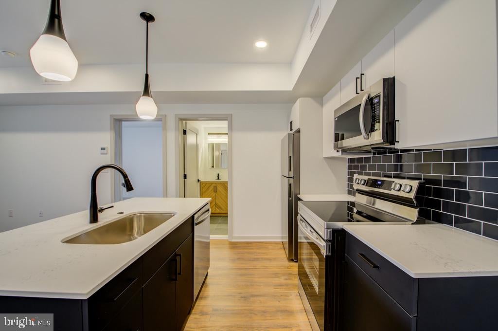 5001 UMBRIA STREET P205