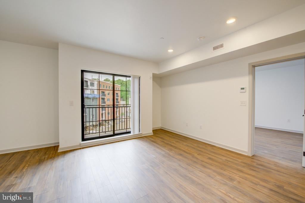5001 UMBRIA STREET P205