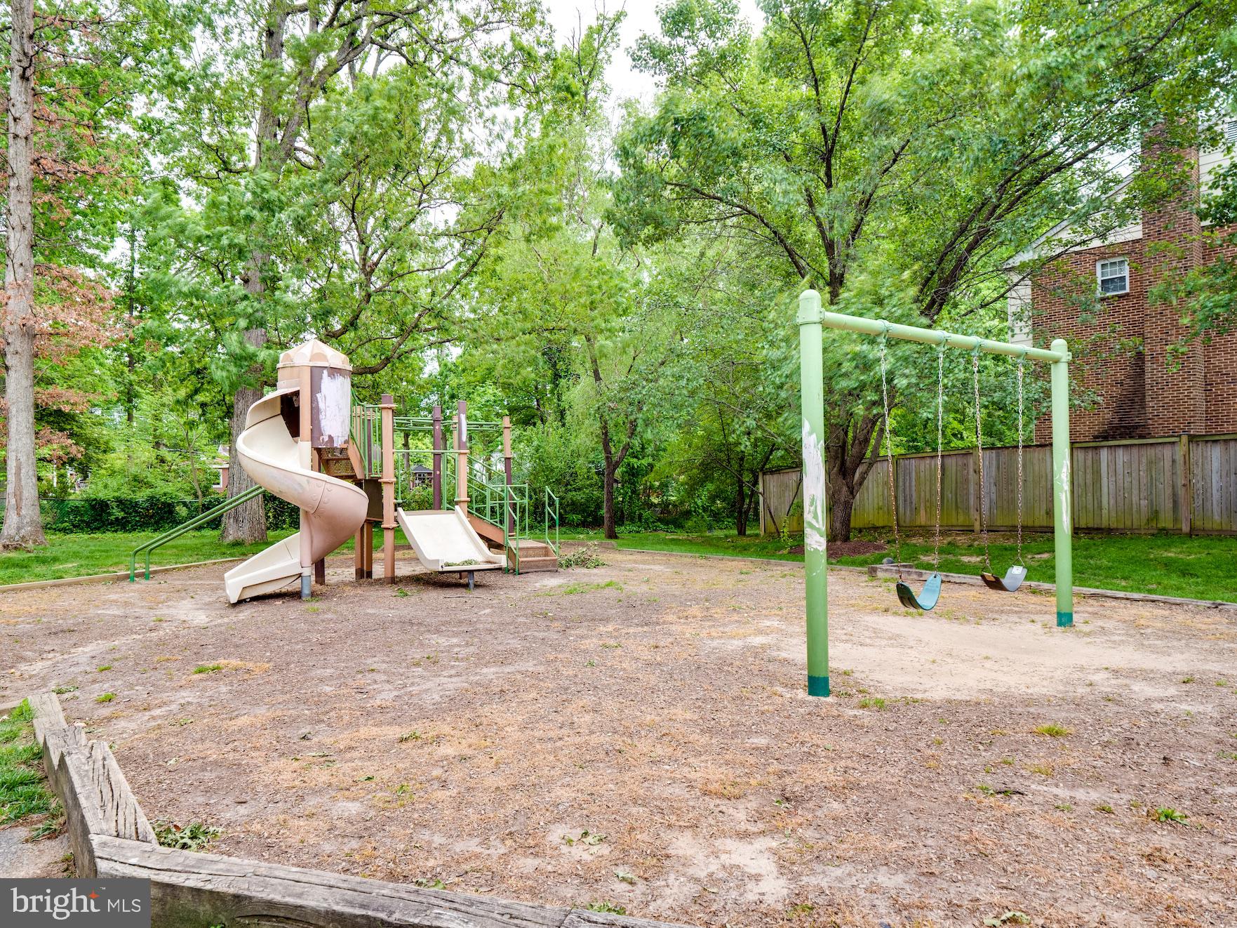 LEEWOOD FOREST - Residential