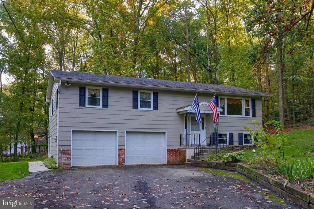 Photo of 40 Tucquan Glen Road, Holtwood, PA 17532 (MLS # PALA2042370)