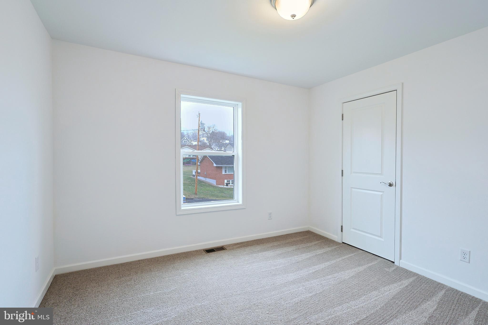 AIRPORT (BONNIEV - Residential