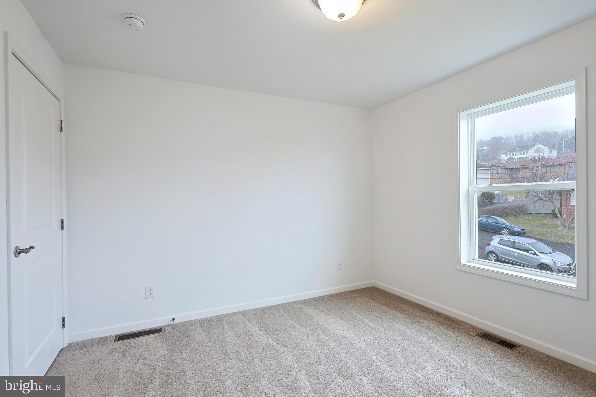 AIRPORT (BONNIEV - Residential