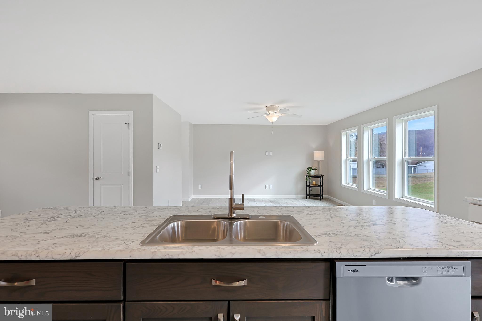 AIRPORT (BONNIEV - Residential