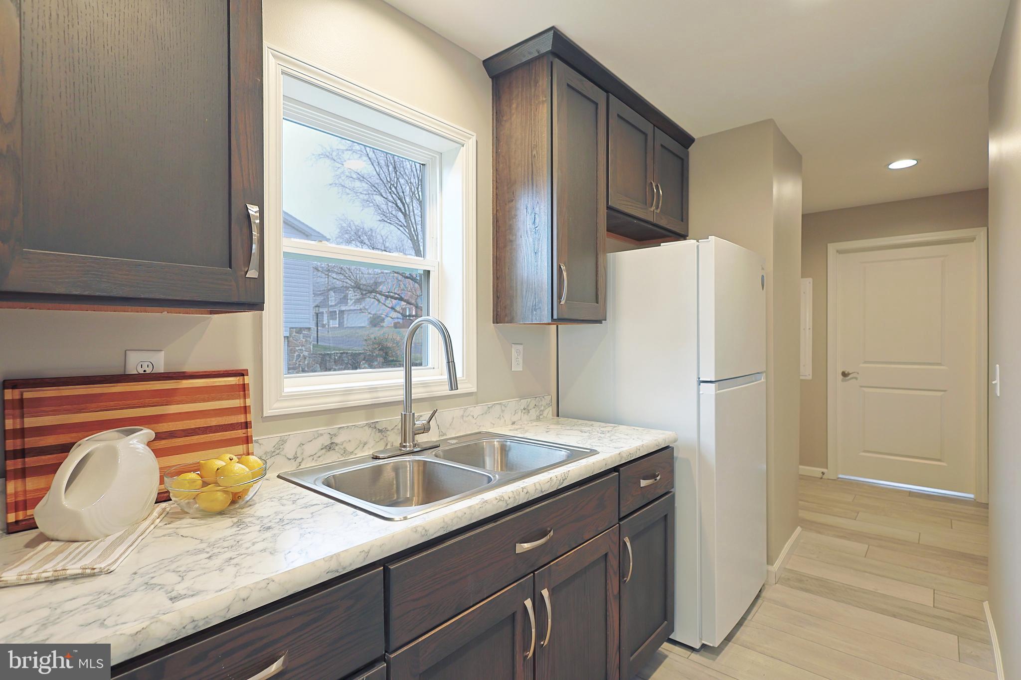 AIRPORT (BONNIEV - Residential