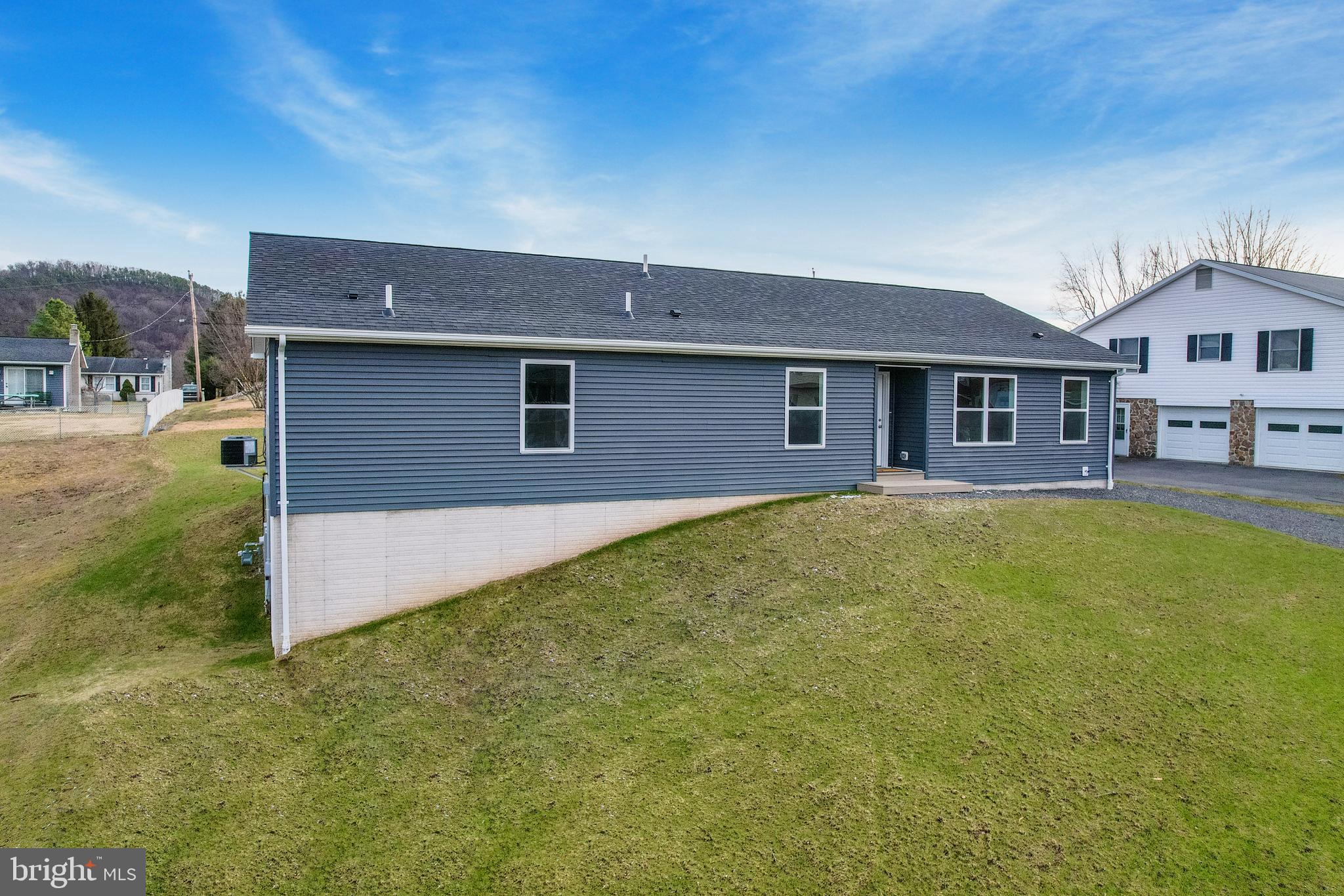 AIRPORT (BONNIEV - Residential