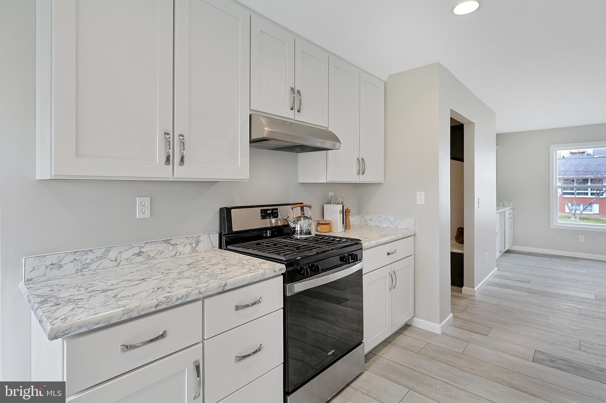 AIRPORT (BONNIEV - Residential