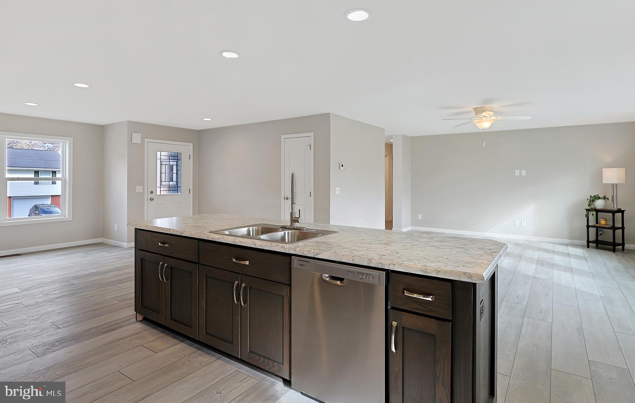 AIRPORT (BONNIEV - Residential