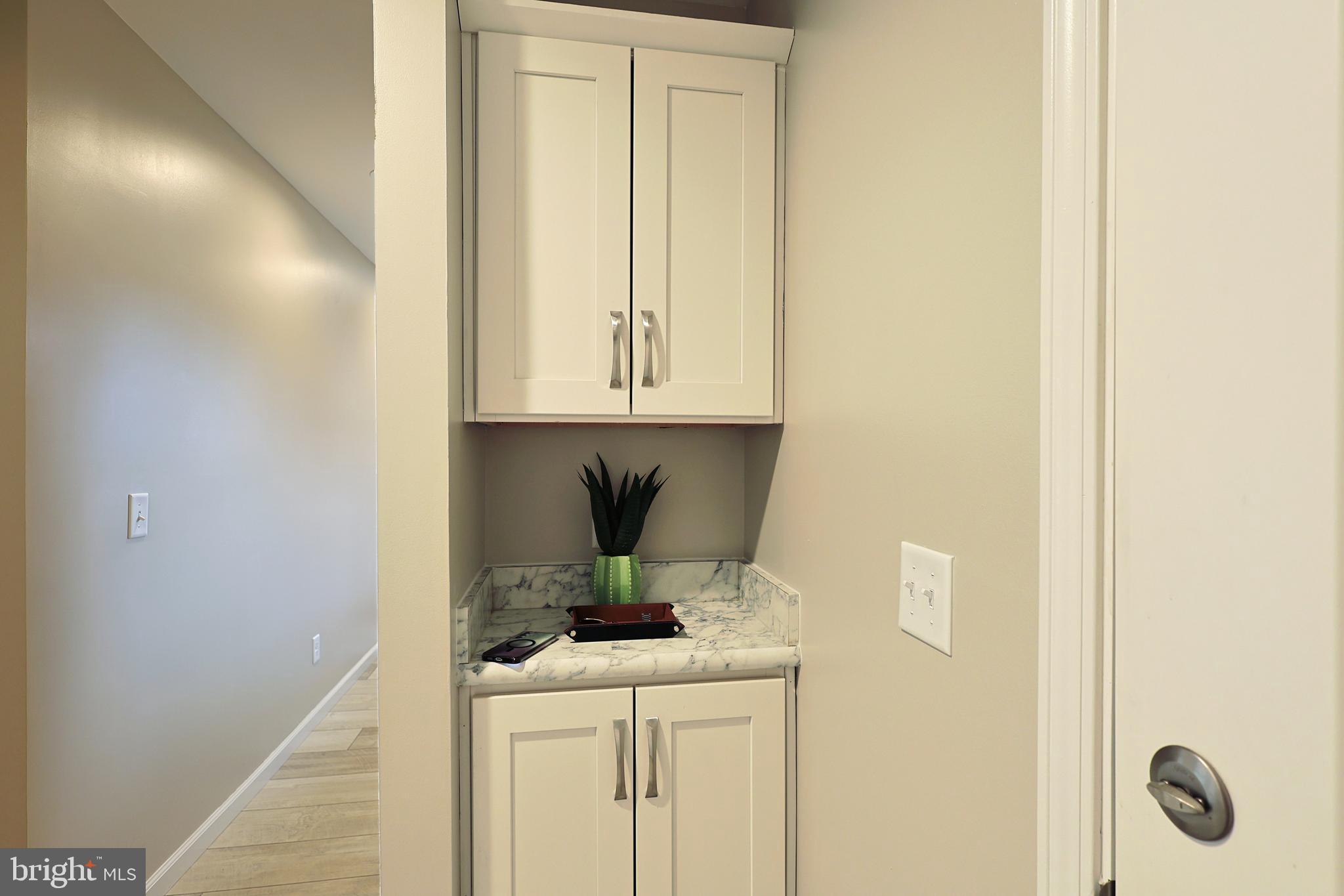 AIRPORT (BONNIEV - Residential