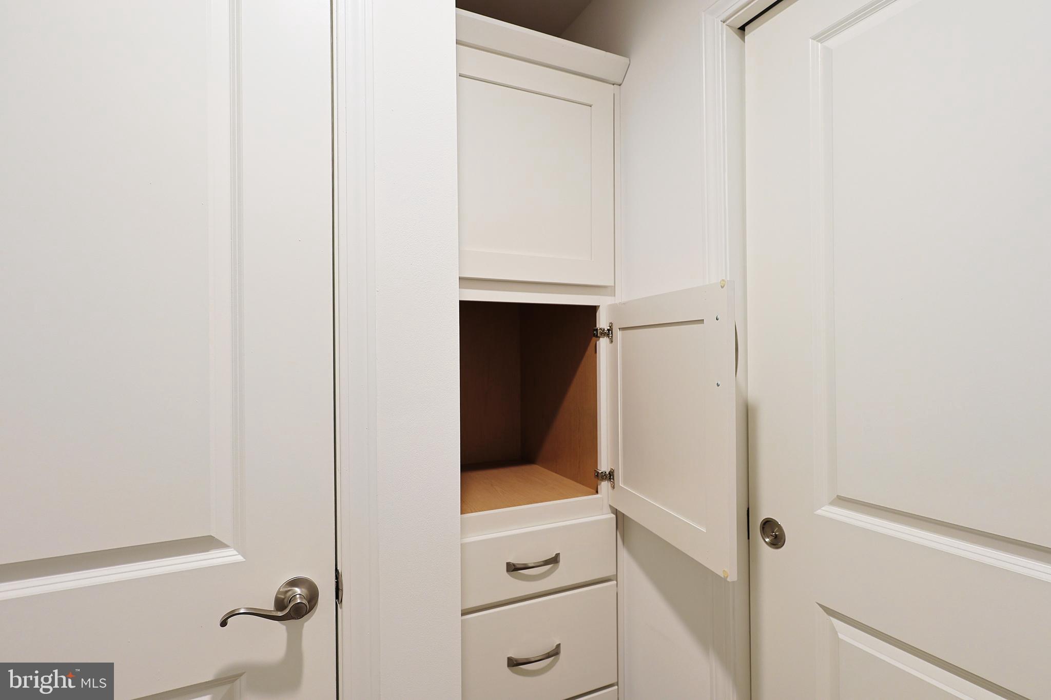 AIRPORT (BONNIEV - Residential