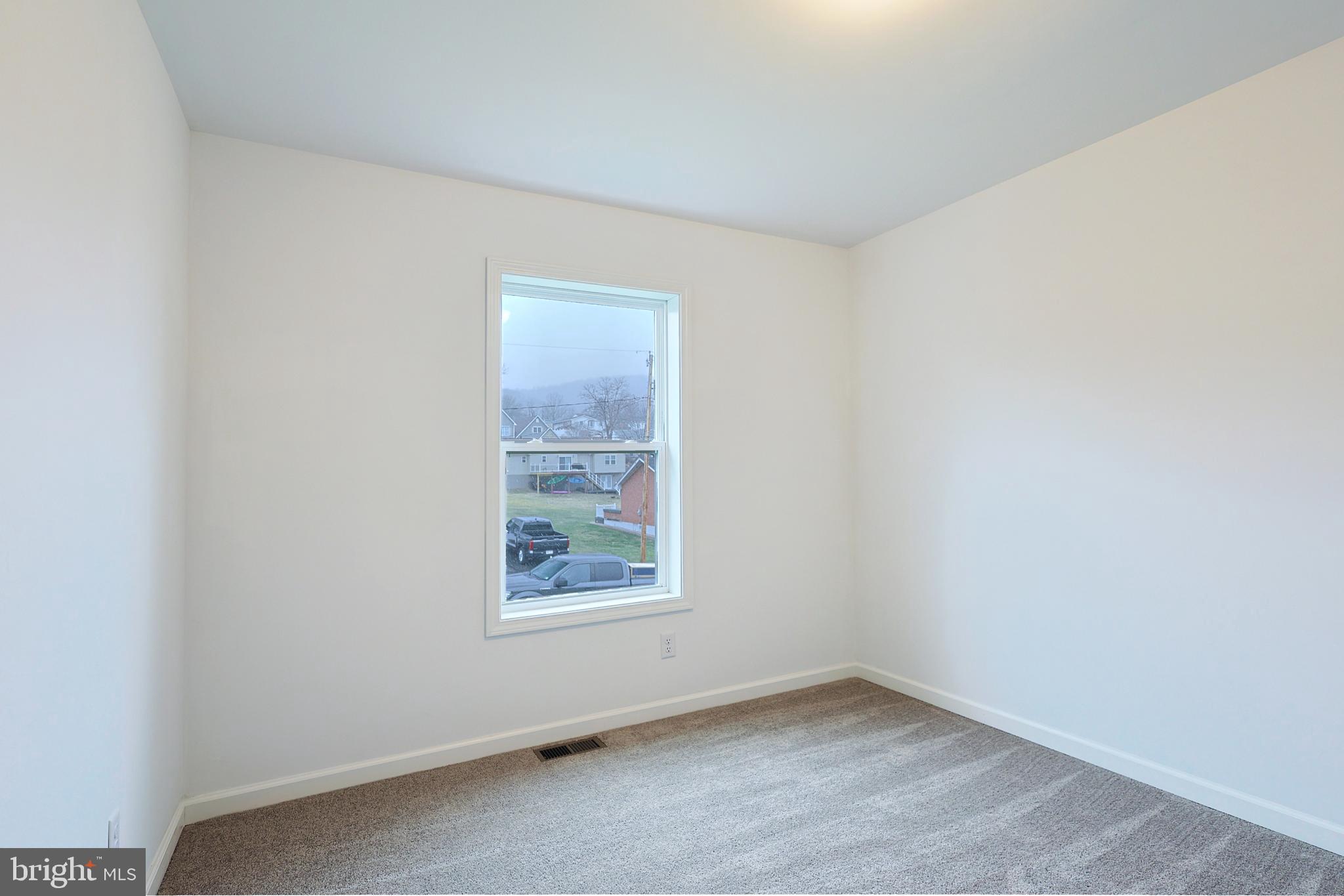 AIRPORT (BONNIEV - Residential