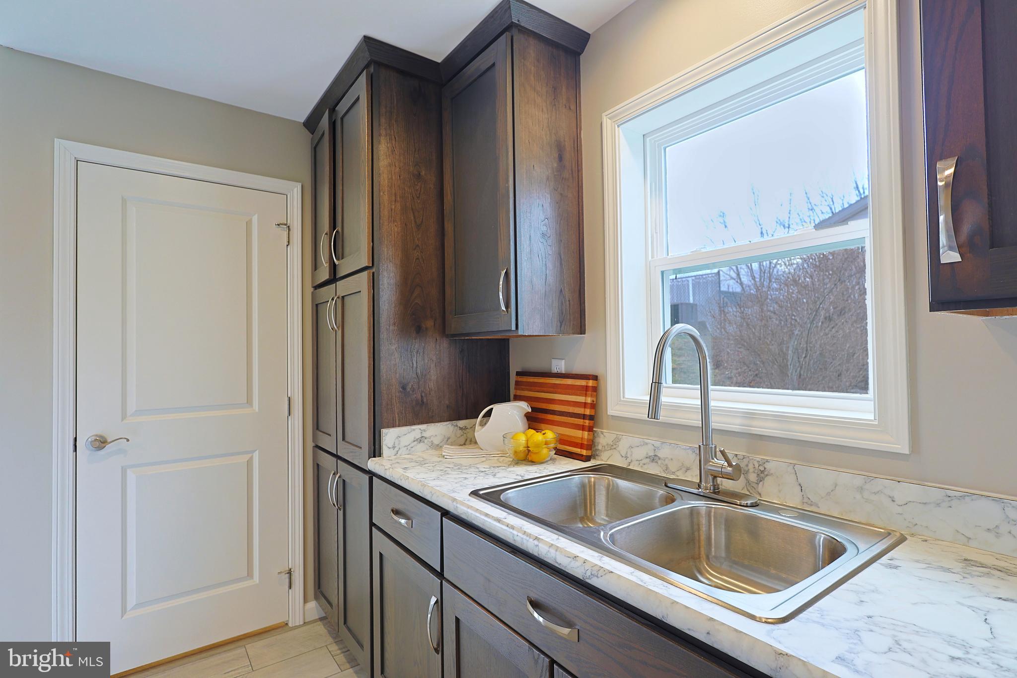 AIRPORT (BONNIEV - Residential