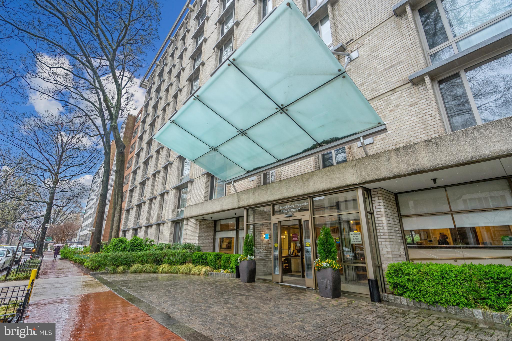 940 25TH STREET NW 104-S