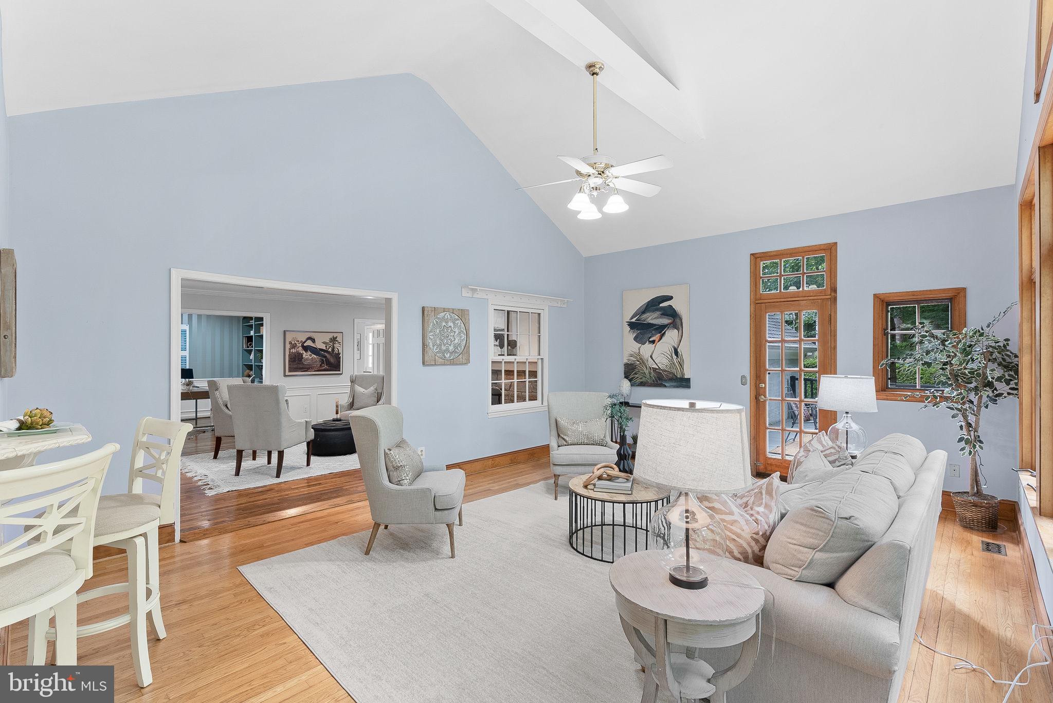 COUNTRY PLACE - Residential