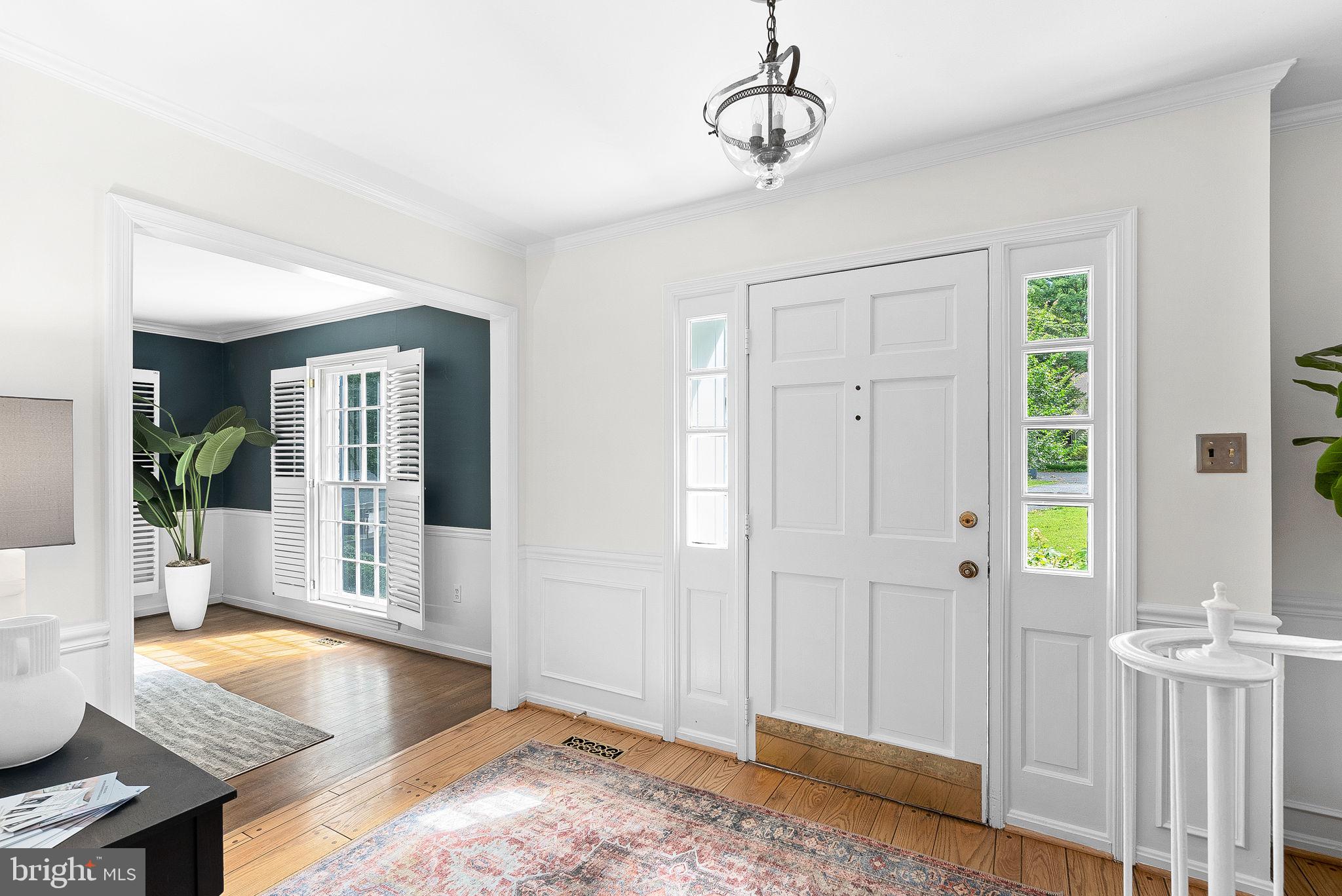 COUNTRY PLACE - Residential