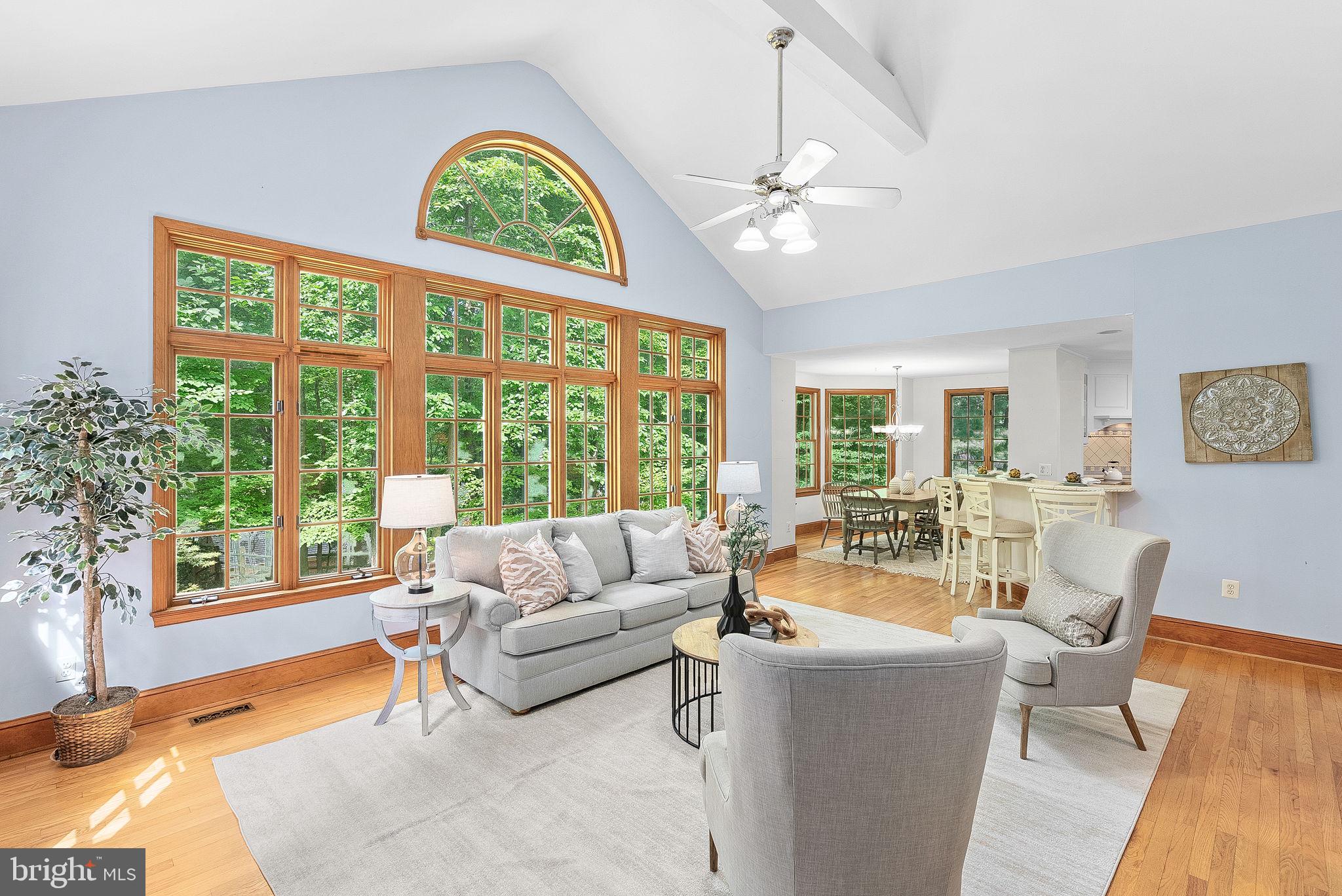 COUNTRY PLACE - Residential