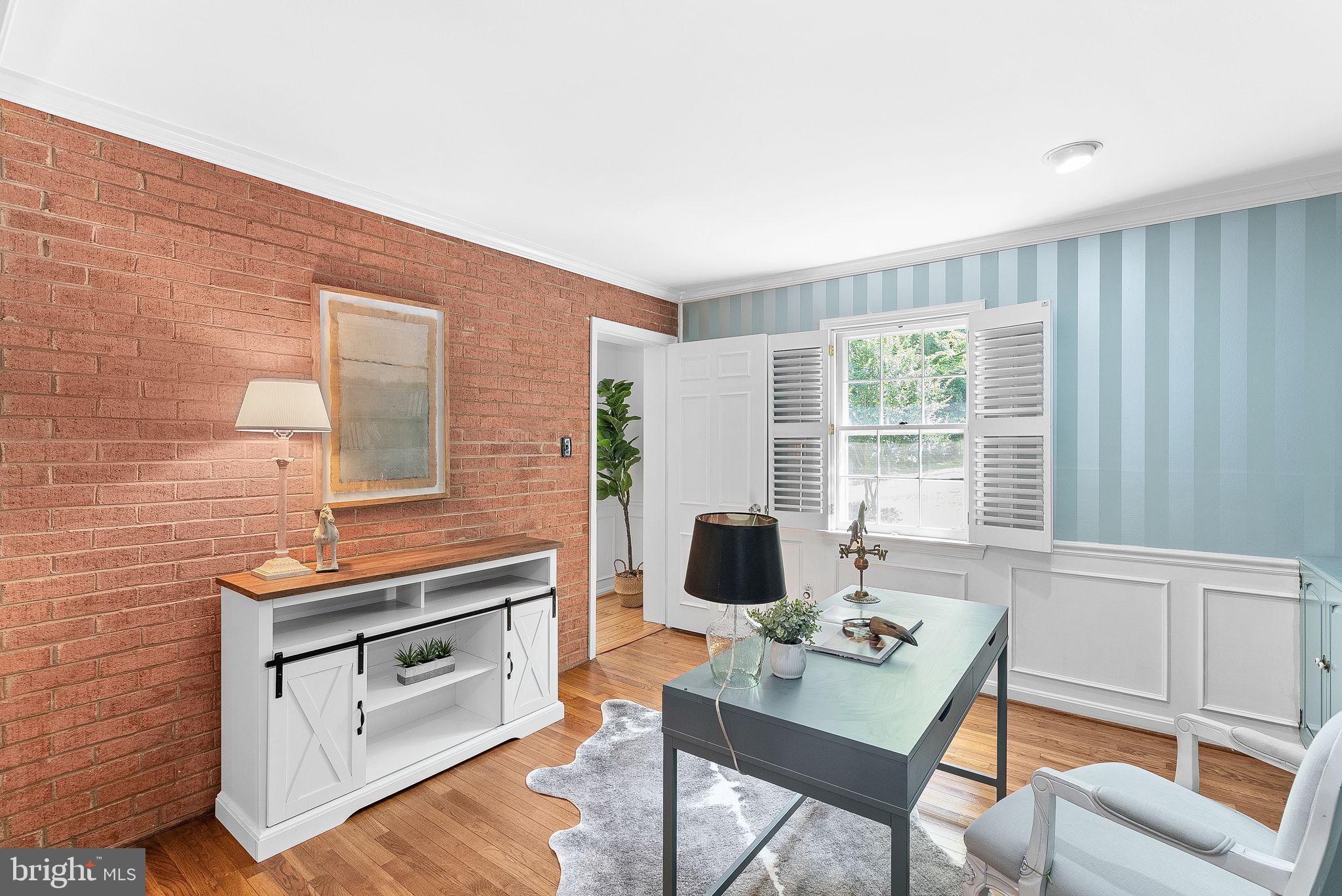 COUNTRY PLACE - Residential