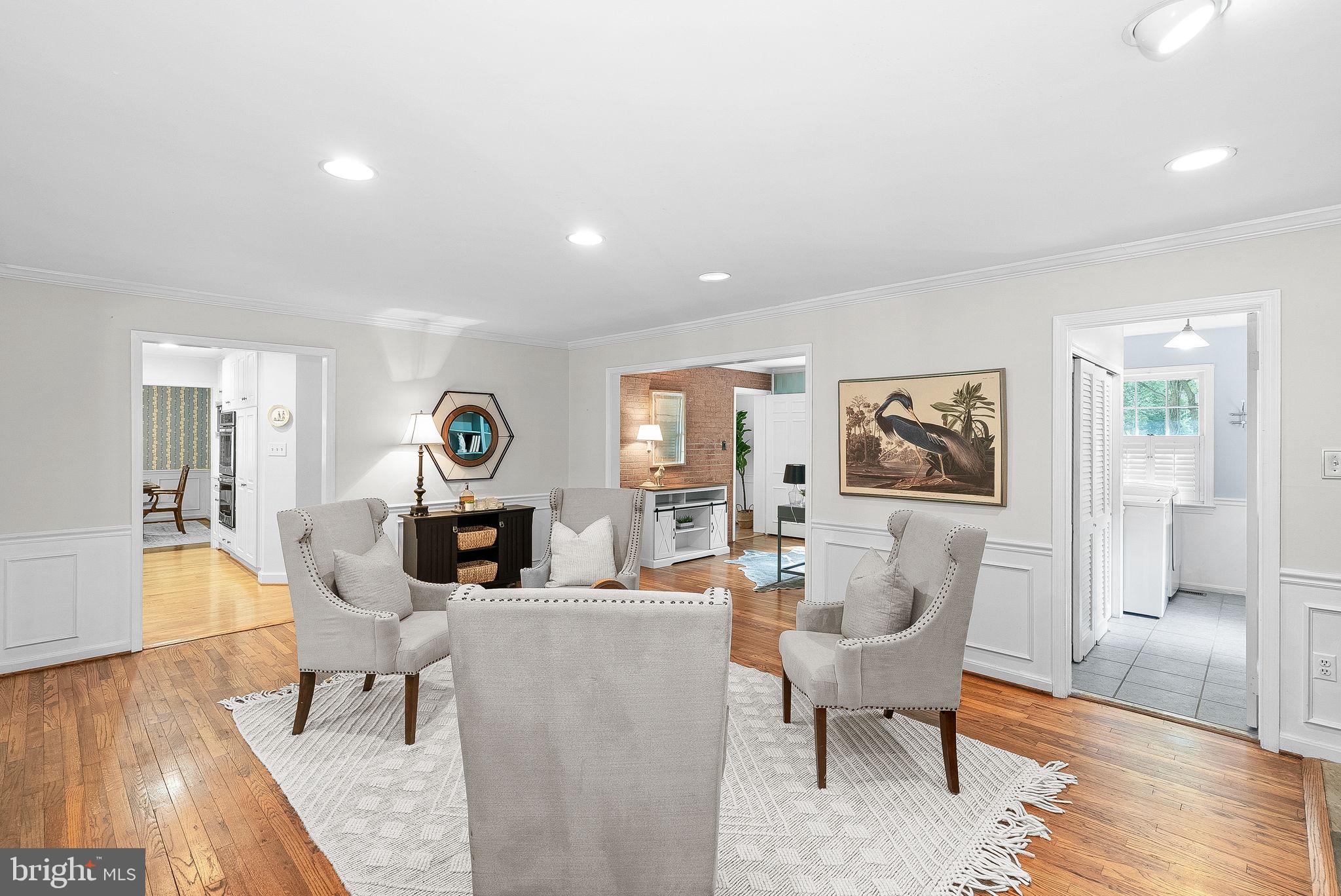 COUNTRY PLACE - Residential