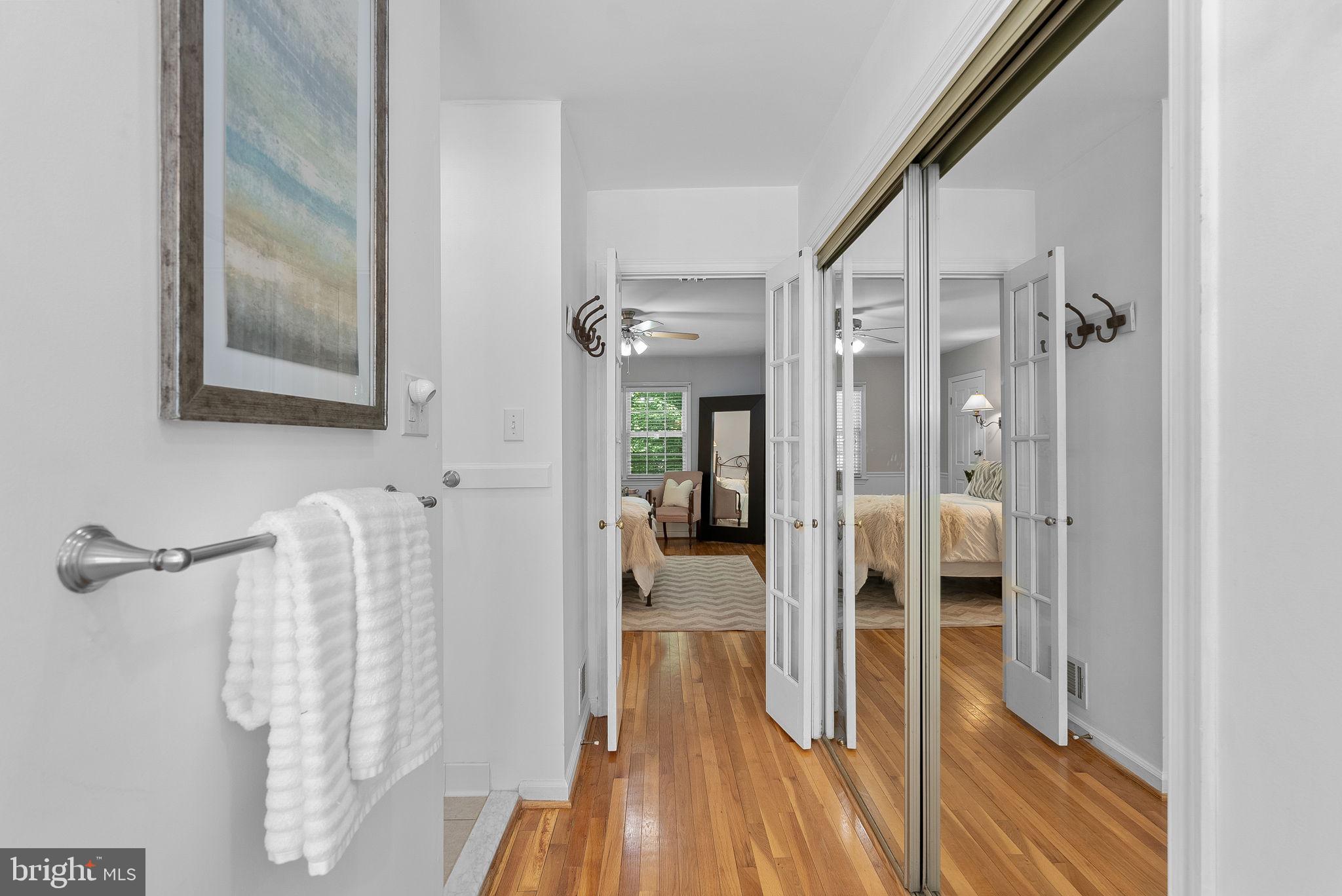 COUNTRY PLACE - Residential