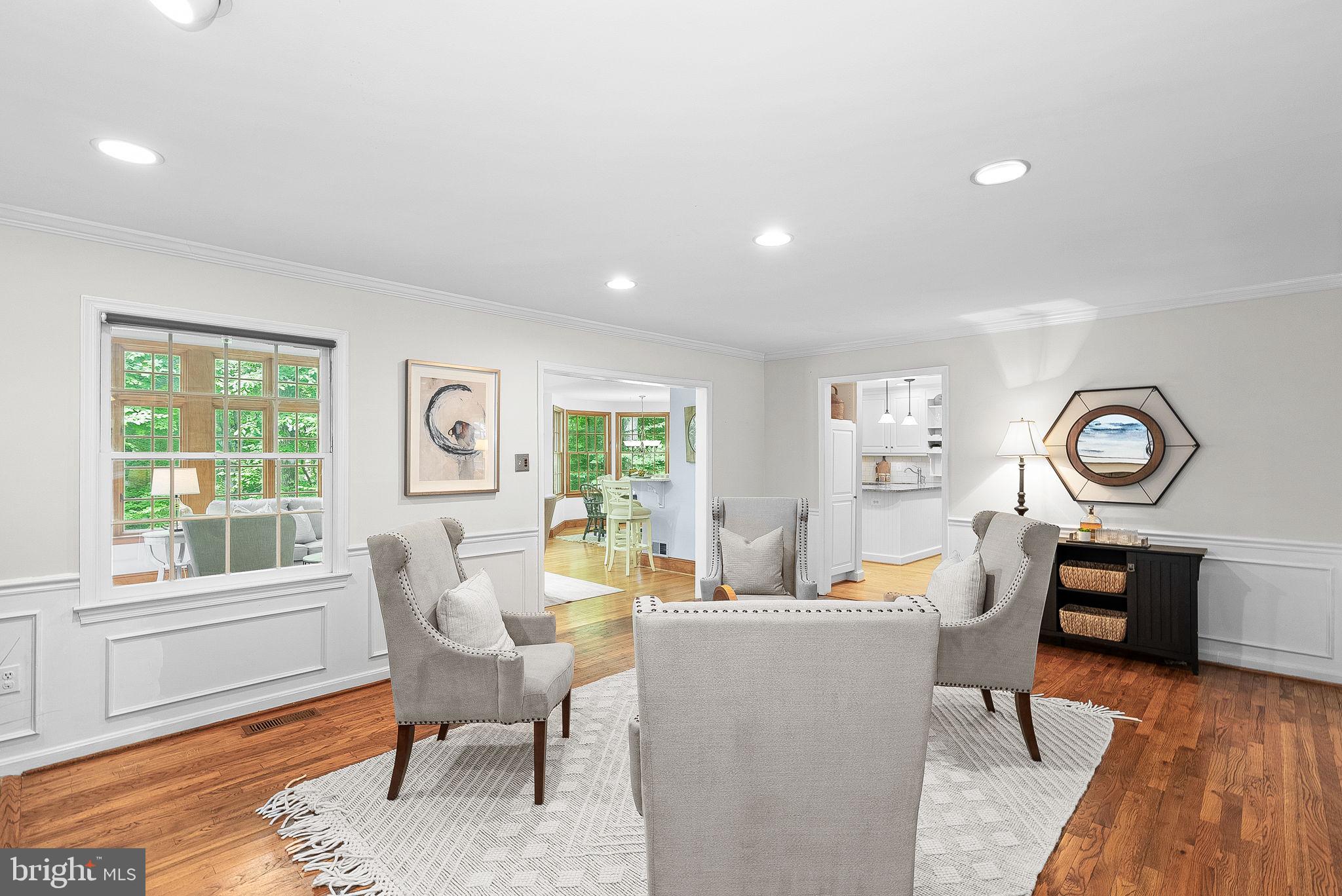 COUNTRY PLACE - Residential