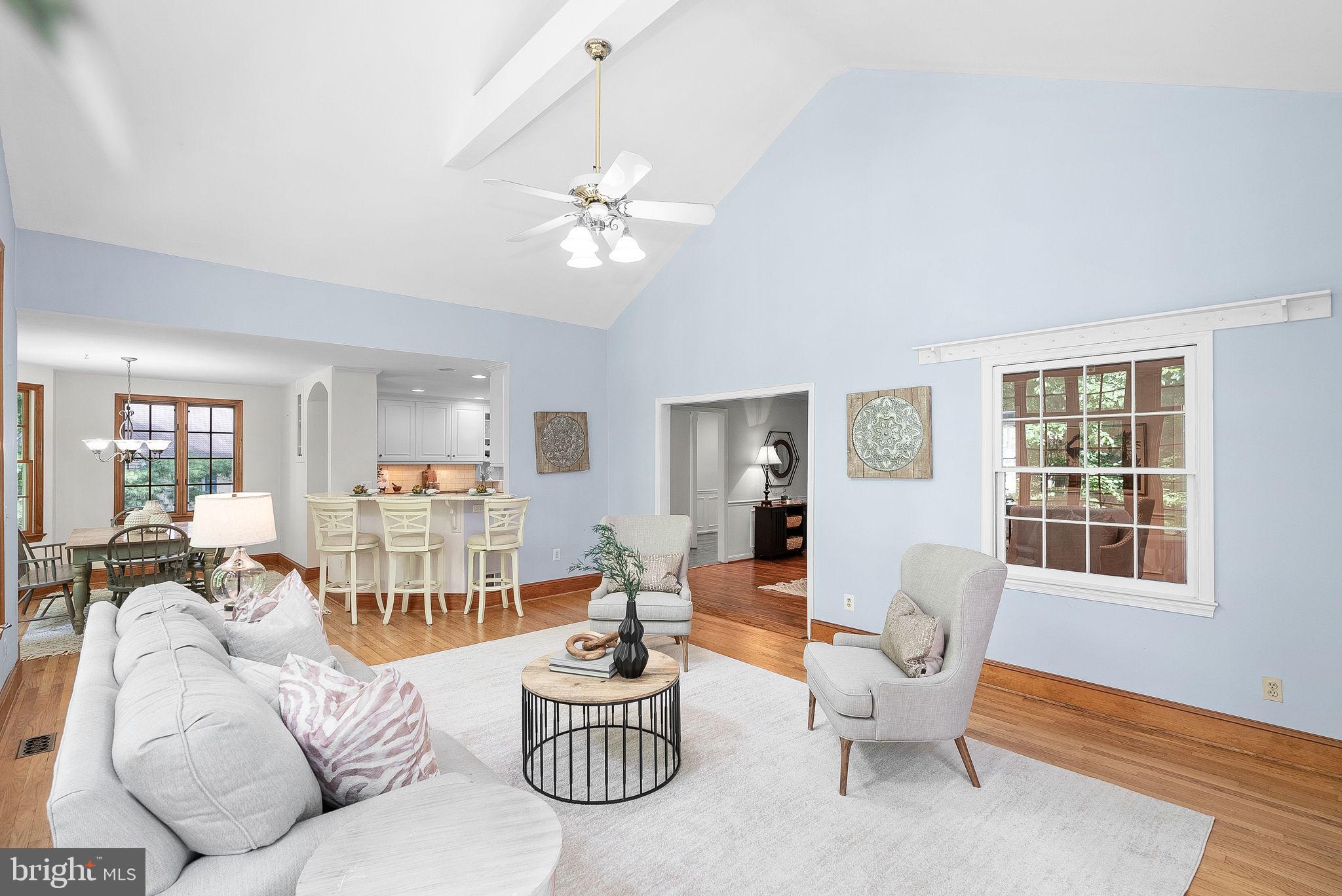 COUNTRY PLACE - Residential