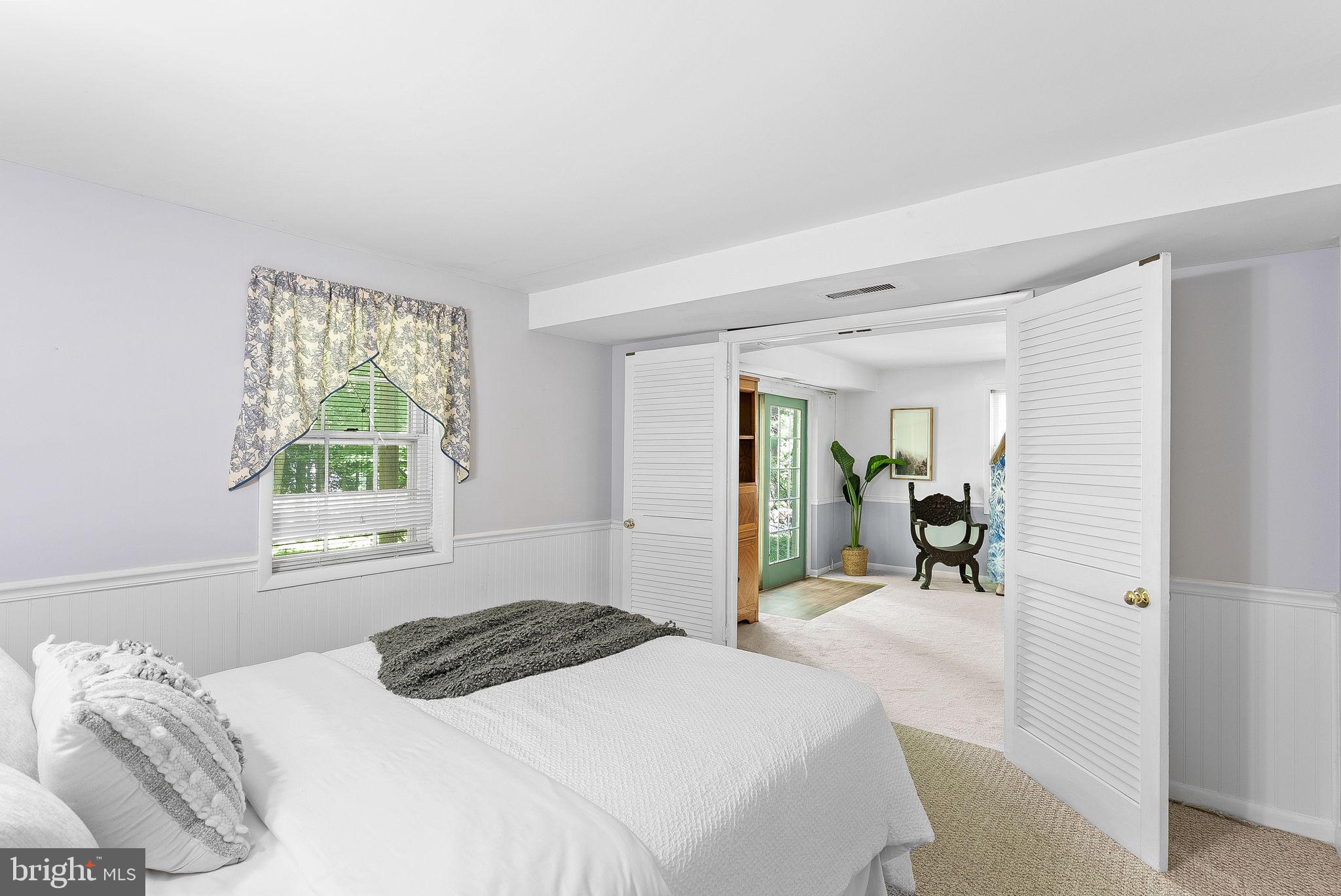 COUNTRY PLACE - Residential