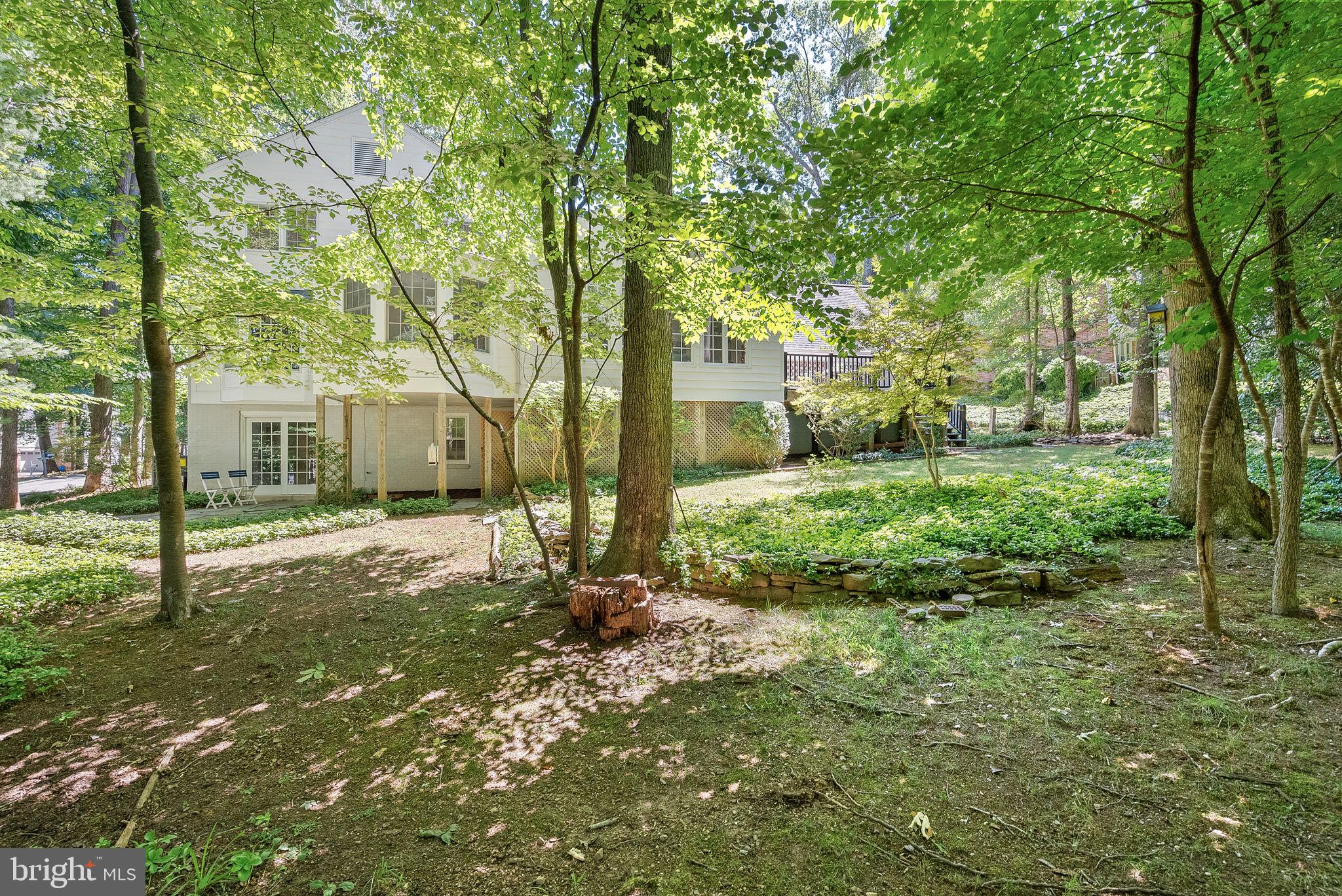 COUNTRY PLACE - Residential