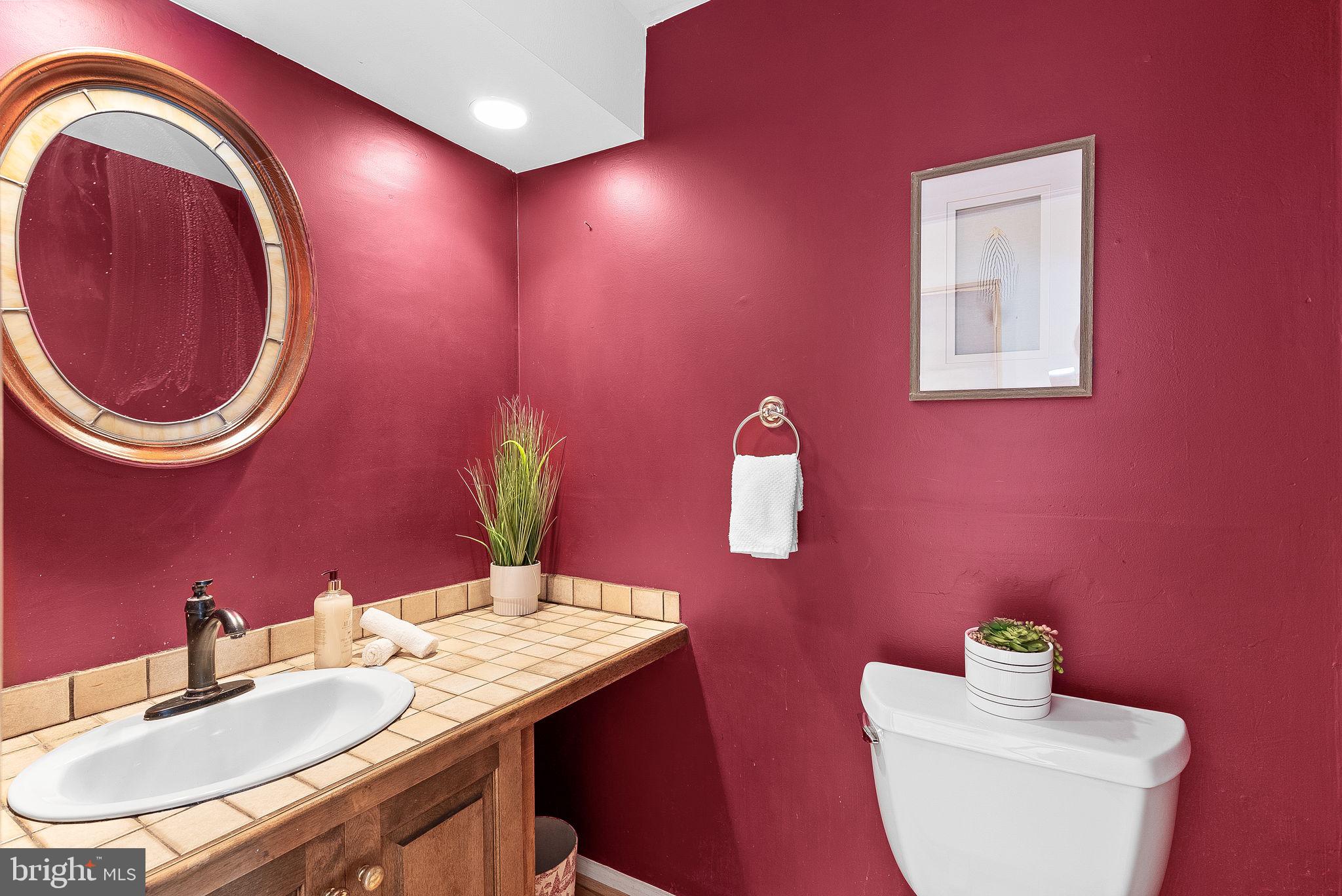 COUNTRY PLACE - Residential