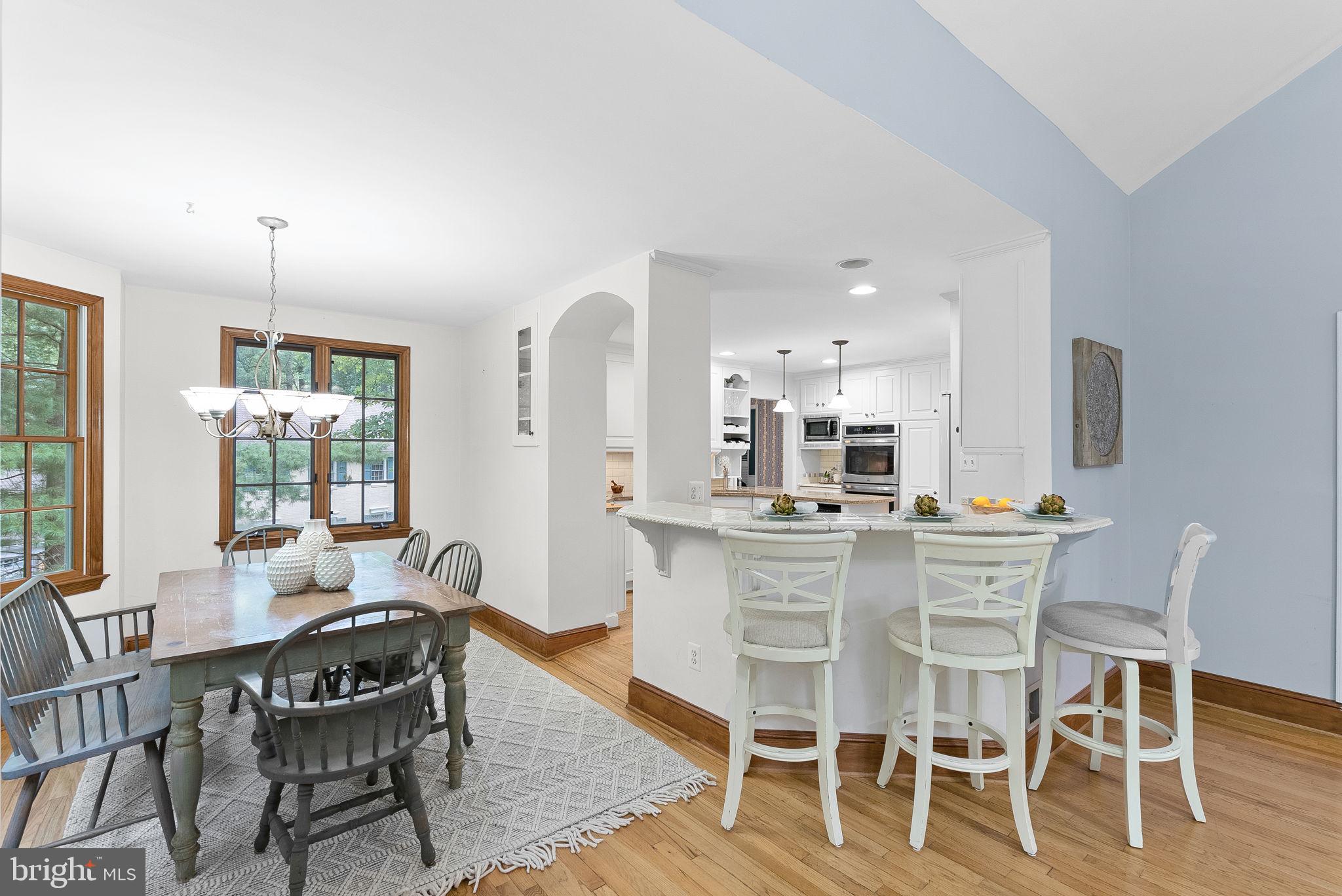 COUNTRY PLACE - Residential