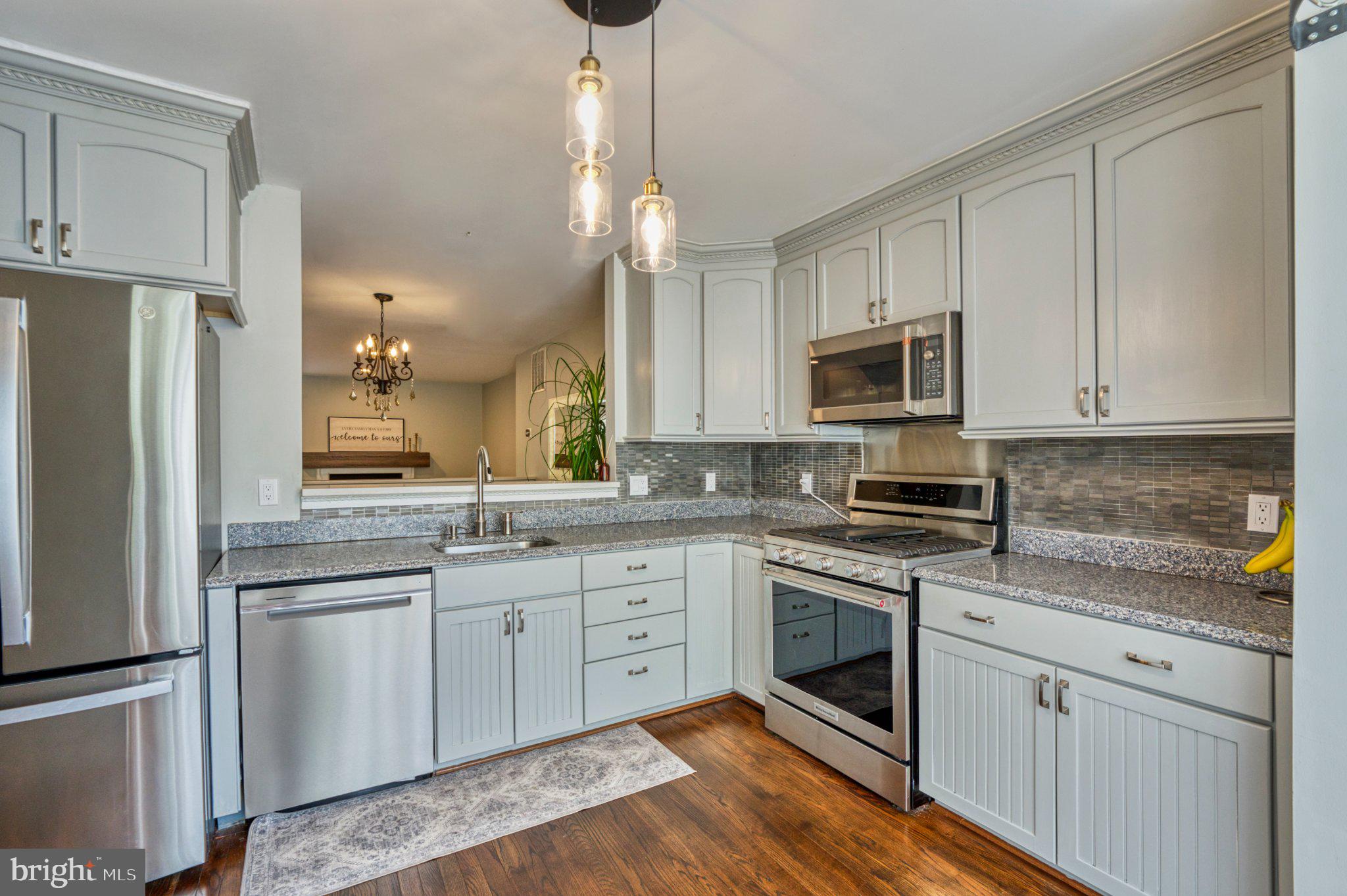 CENTREVILLE GREEN - Residential