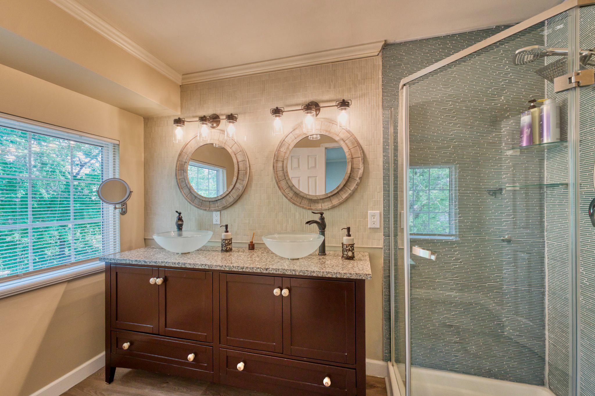 CENTREVILLE GREEN - Residential