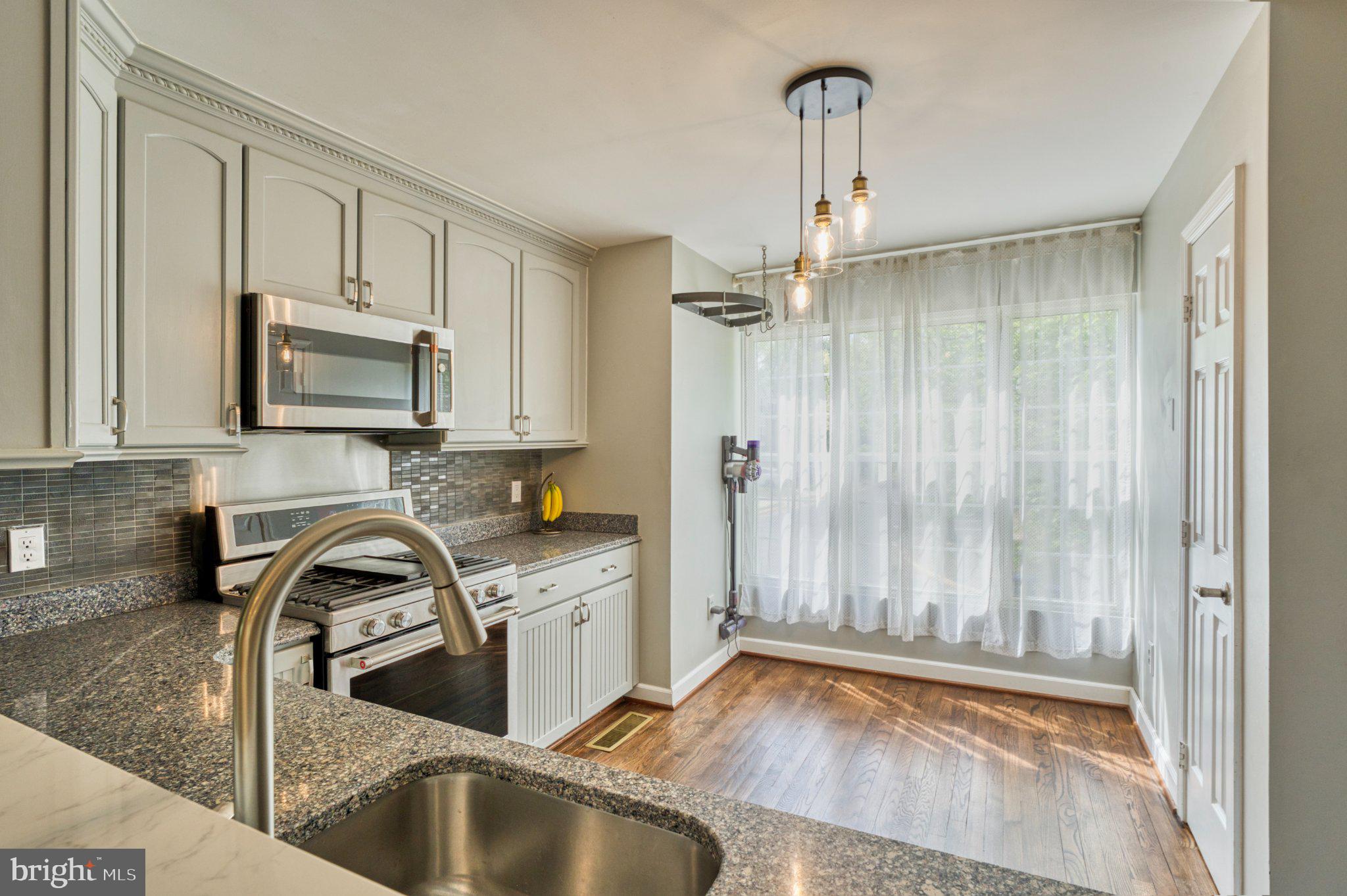 CENTREVILLE GREEN - Residential