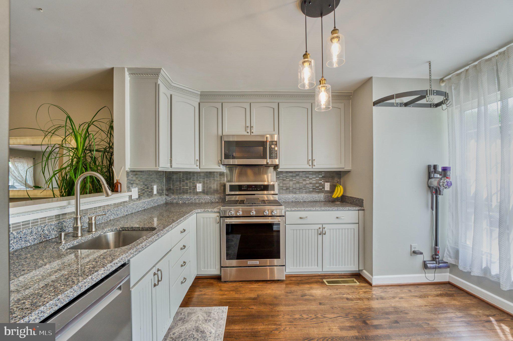 CENTREVILLE GREEN - Residential